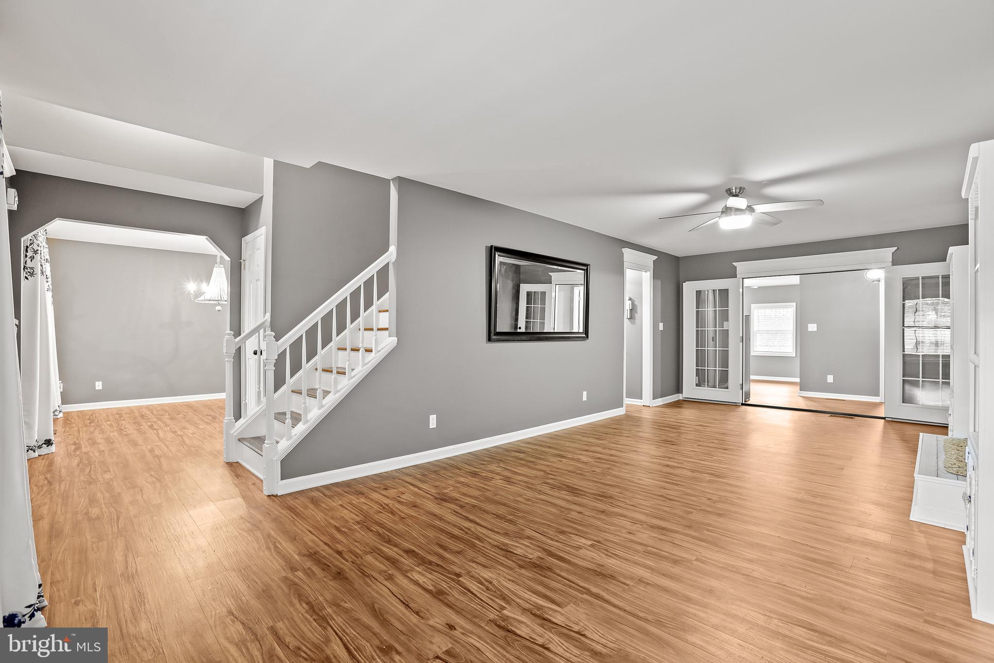 RIDGE POINTE - Residential