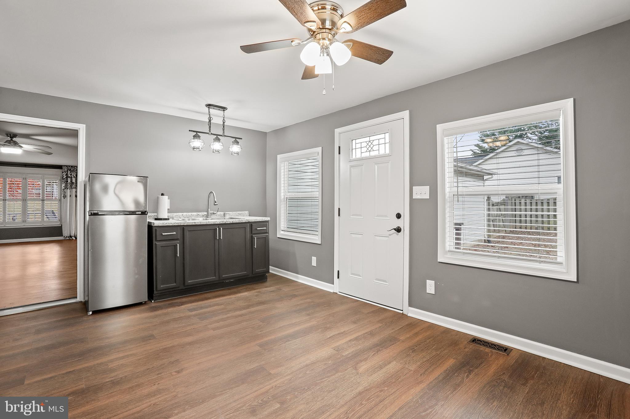 RIDGE POINTE - Residential