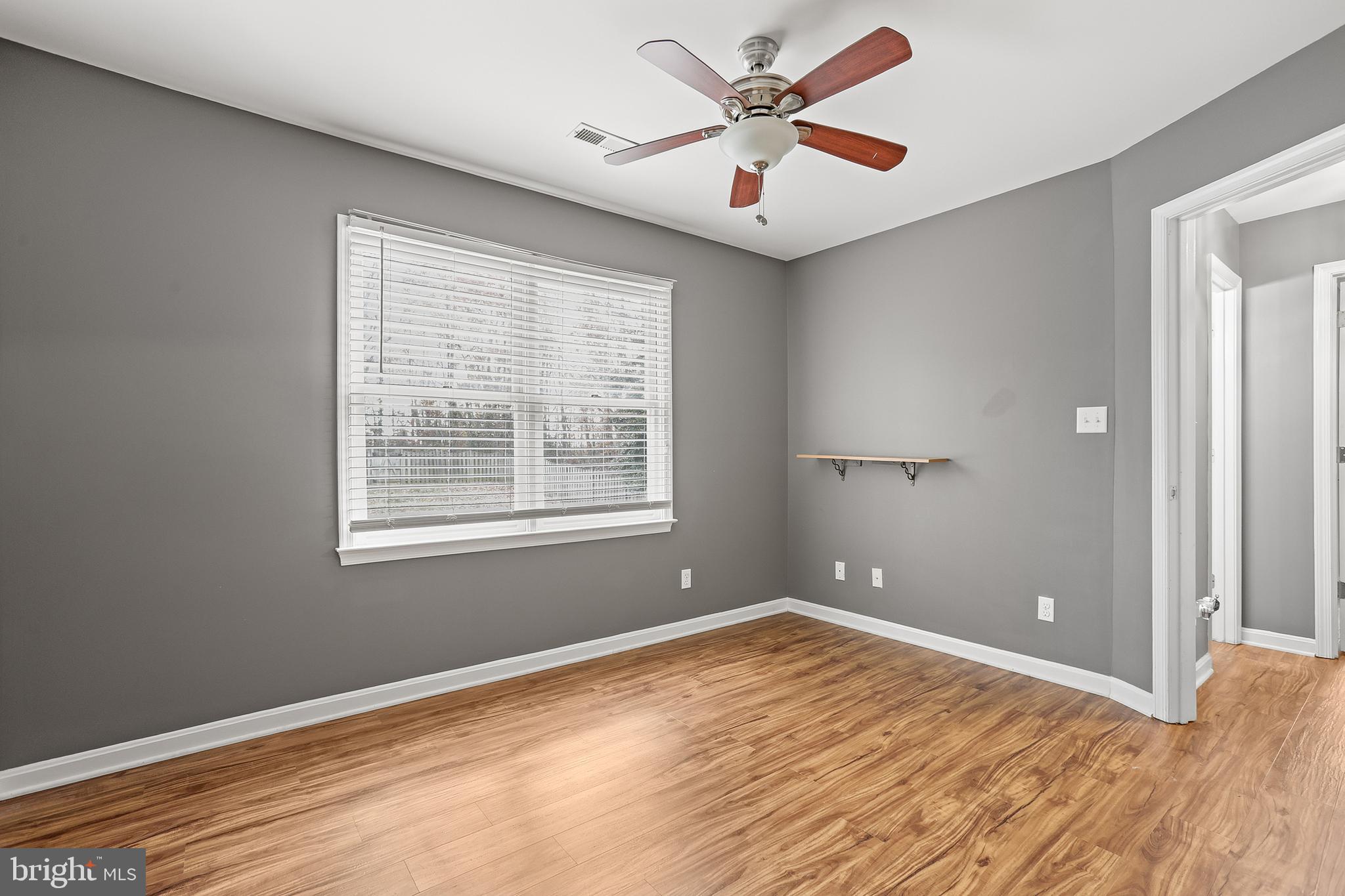 RIDGE POINTE - Residential