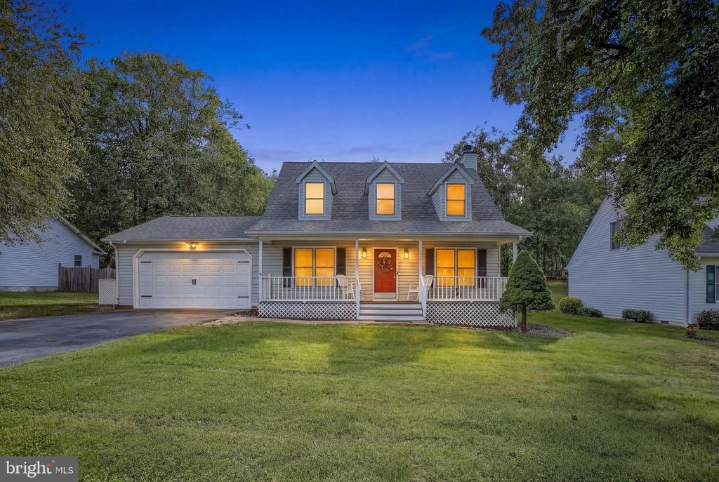 Photo of 16 S Pointe Lane, FREDERICKSBURG, VA 22405 (MLS # VAST2046666)