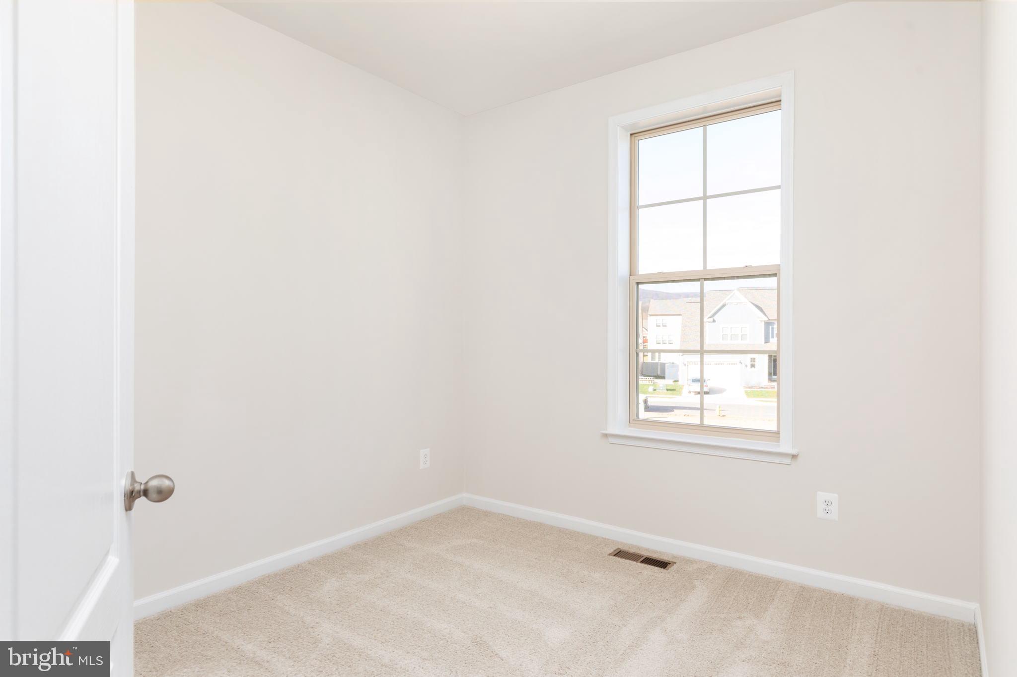 TUSCARORA CREEK - Residential Lease