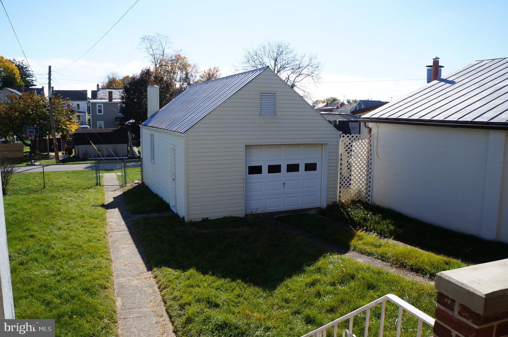 MCSHERRYSTOWN - Residential