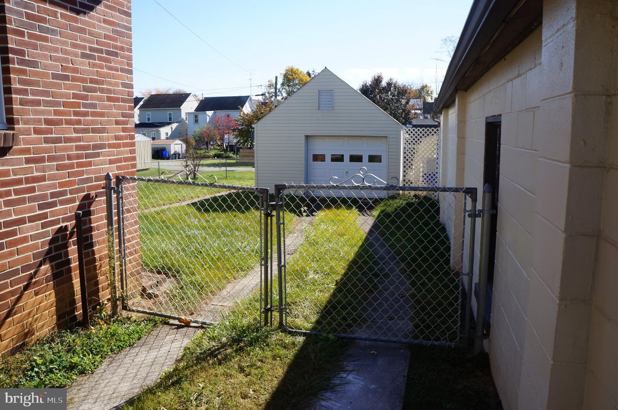 MCSHERRYSTOWN - Residential