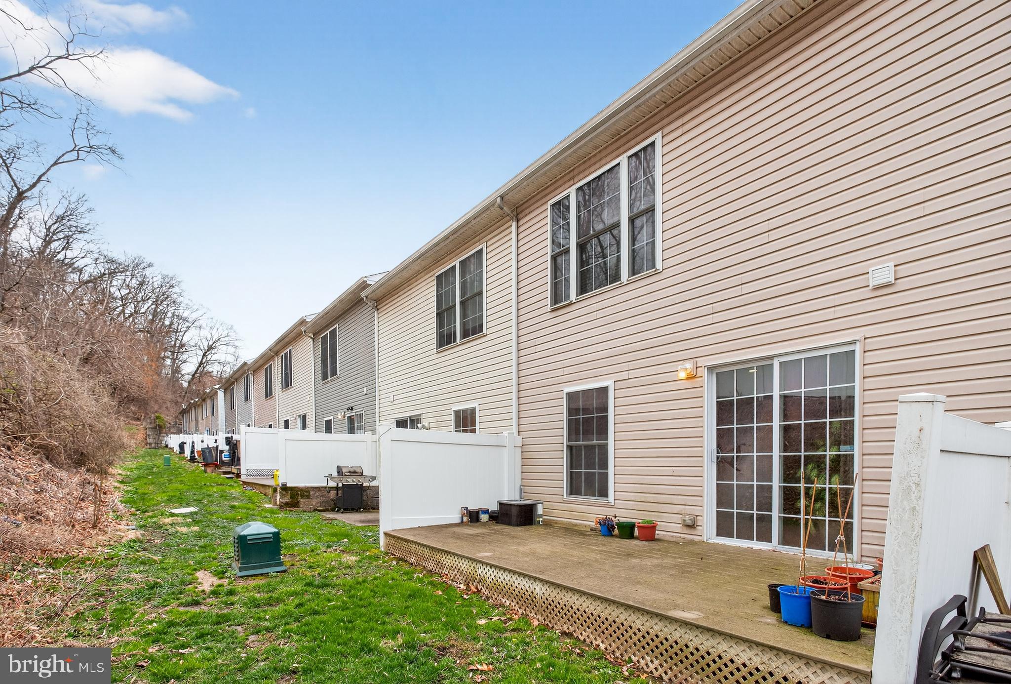 ROXBOROUGH - Residential