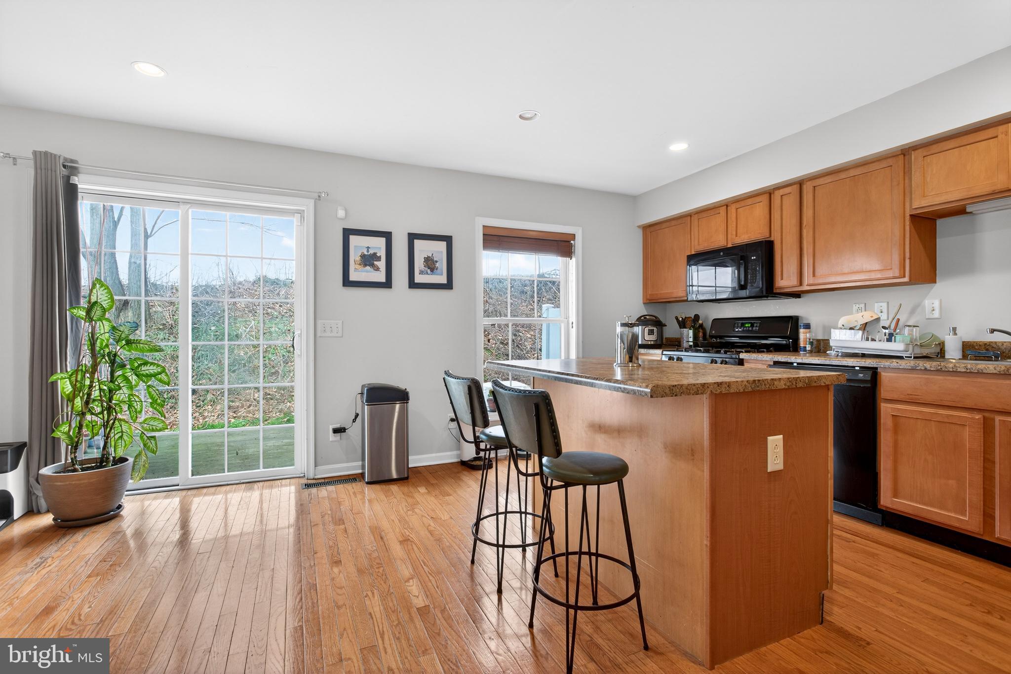 ROXBOROUGH - Residential