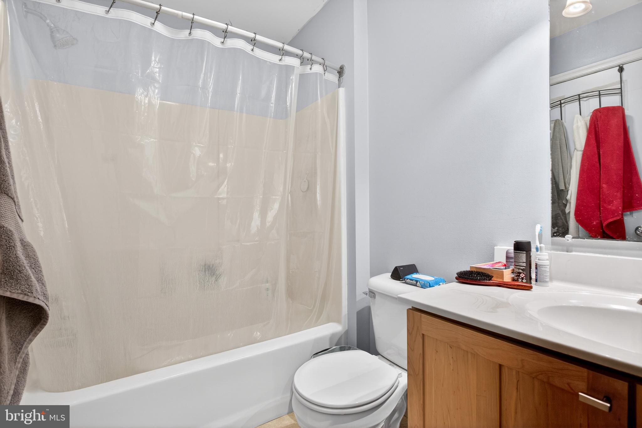 ROXBOROUGH - Residential