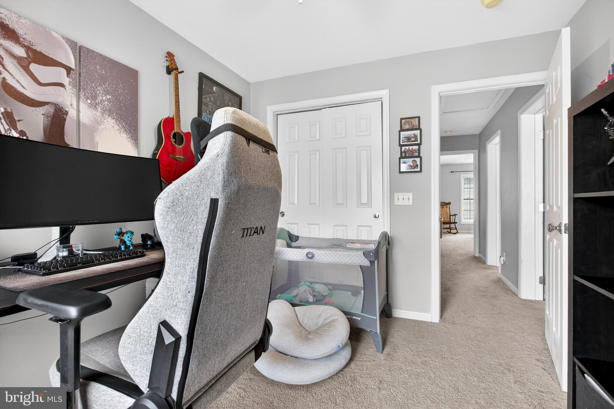 ROXBOROUGH - Residential