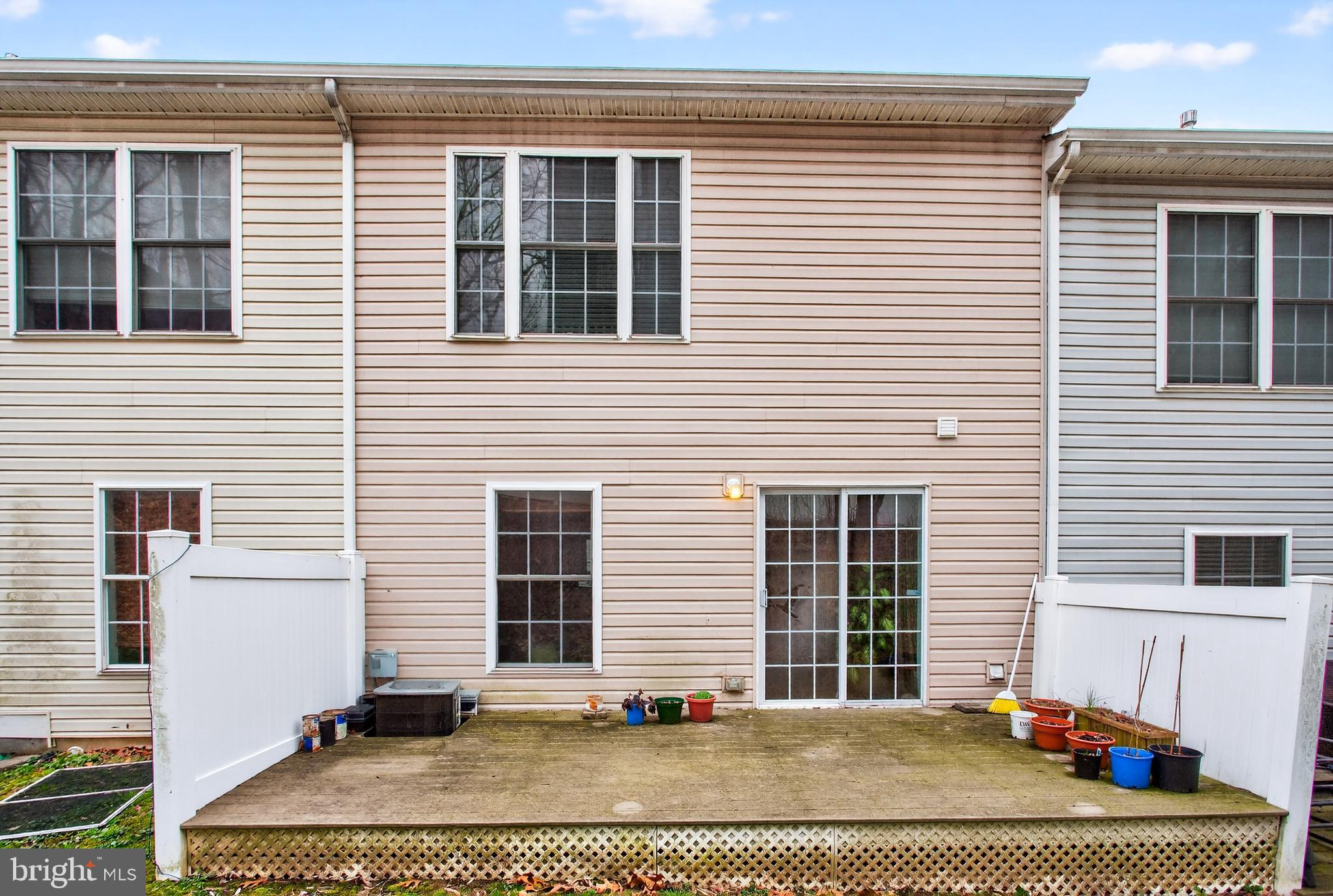 ROXBOROUGH - Residential