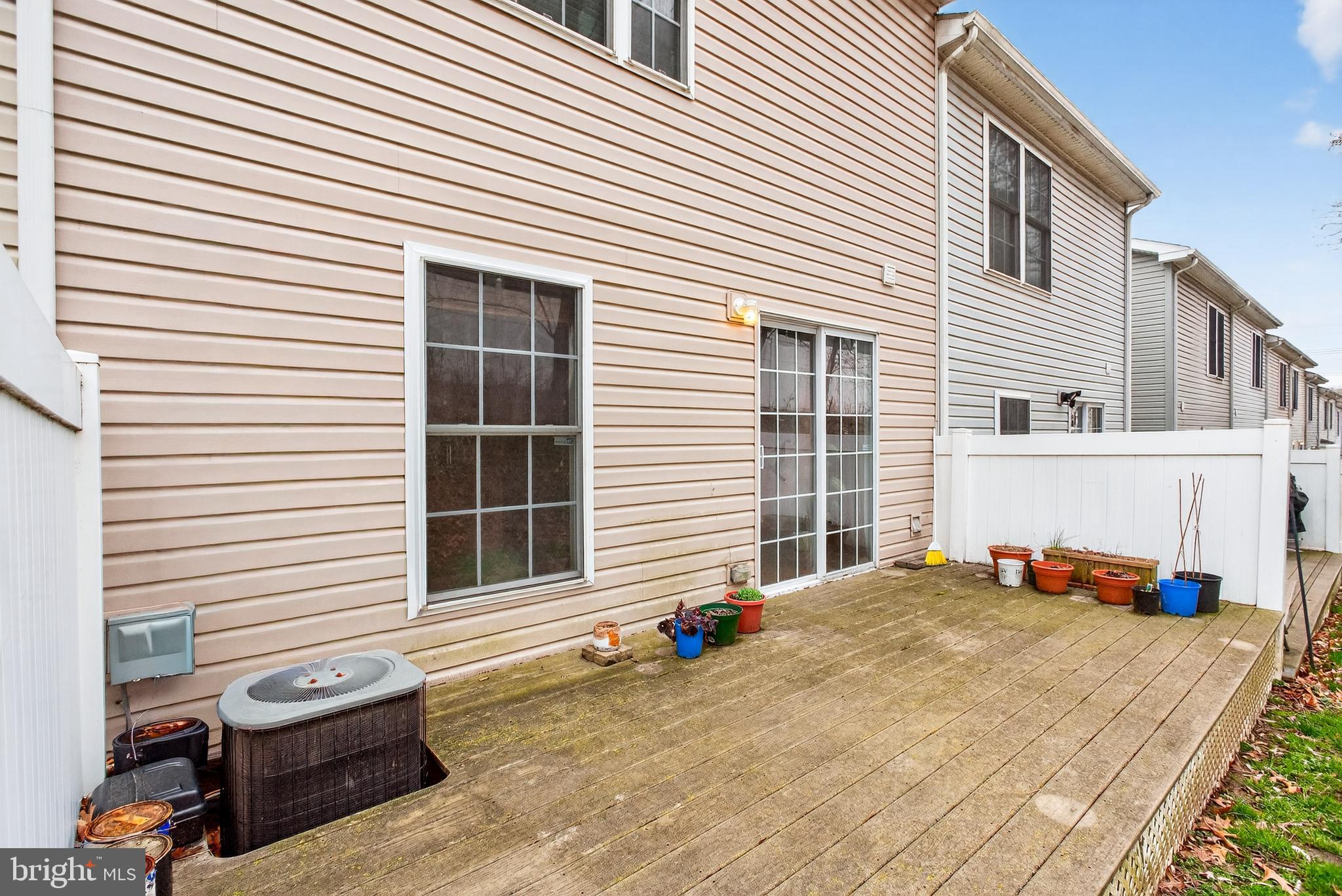 ROXBOROUGH - Residential