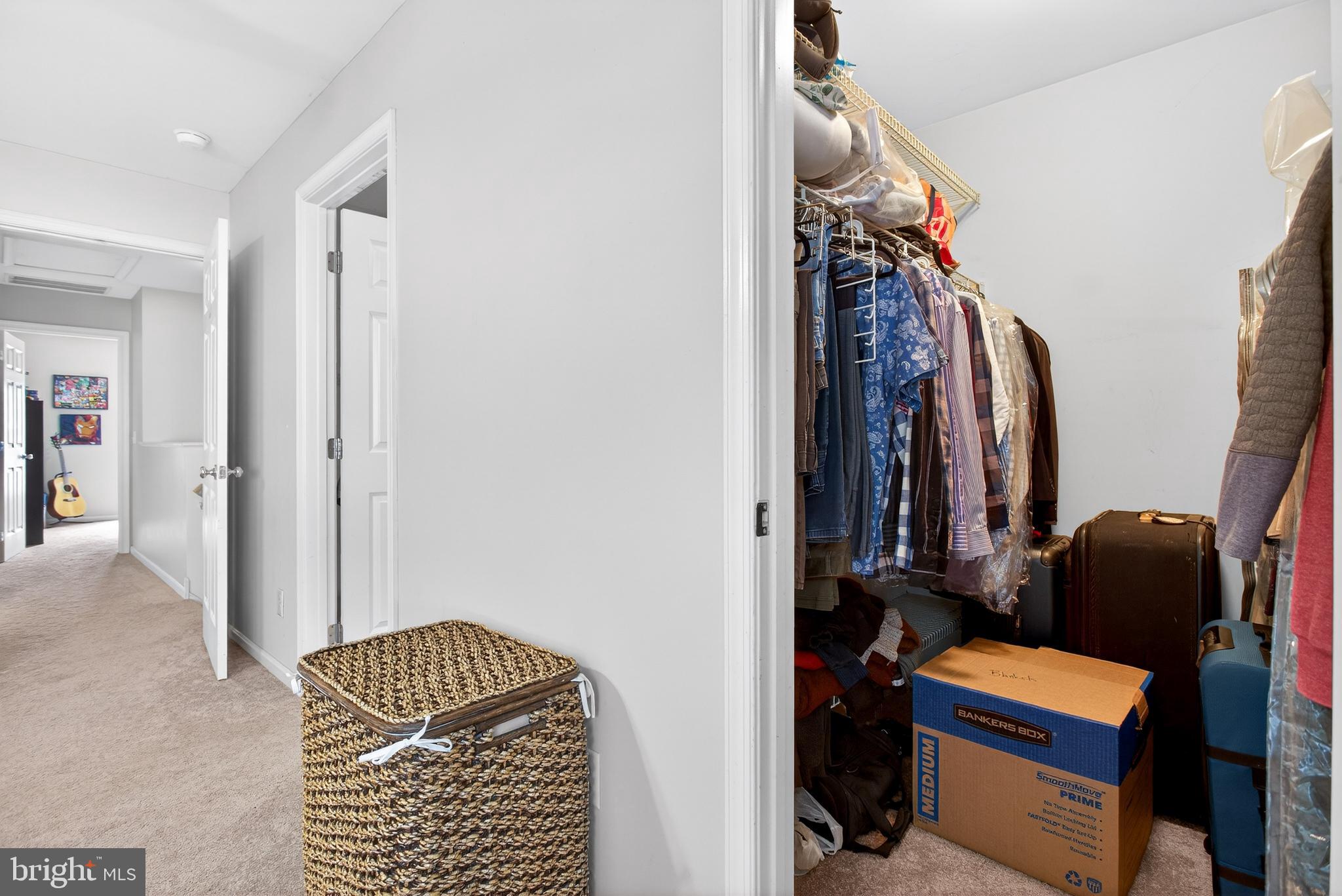 ROXBOROUGH - Residential