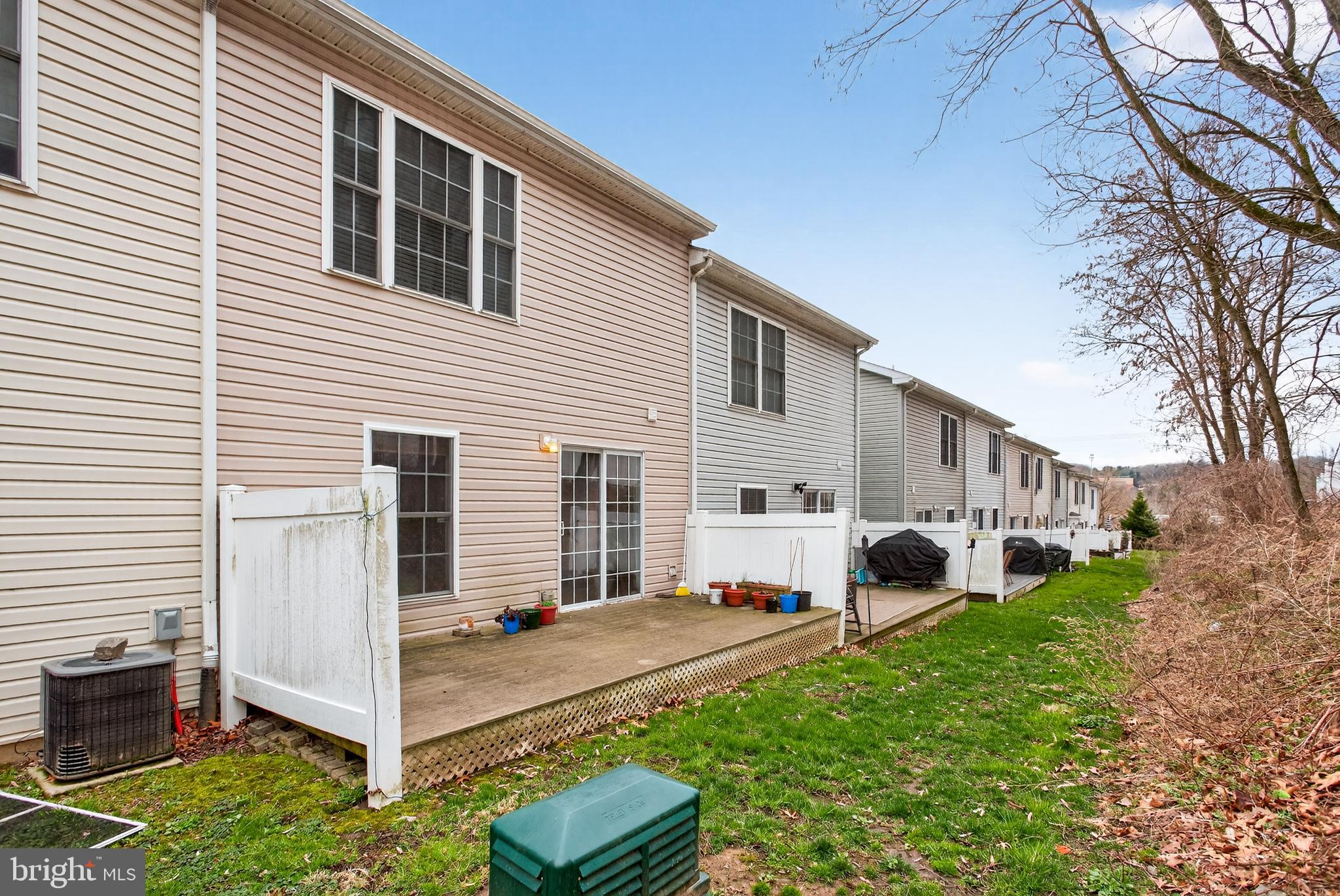 ROXBOROUGH - Residential