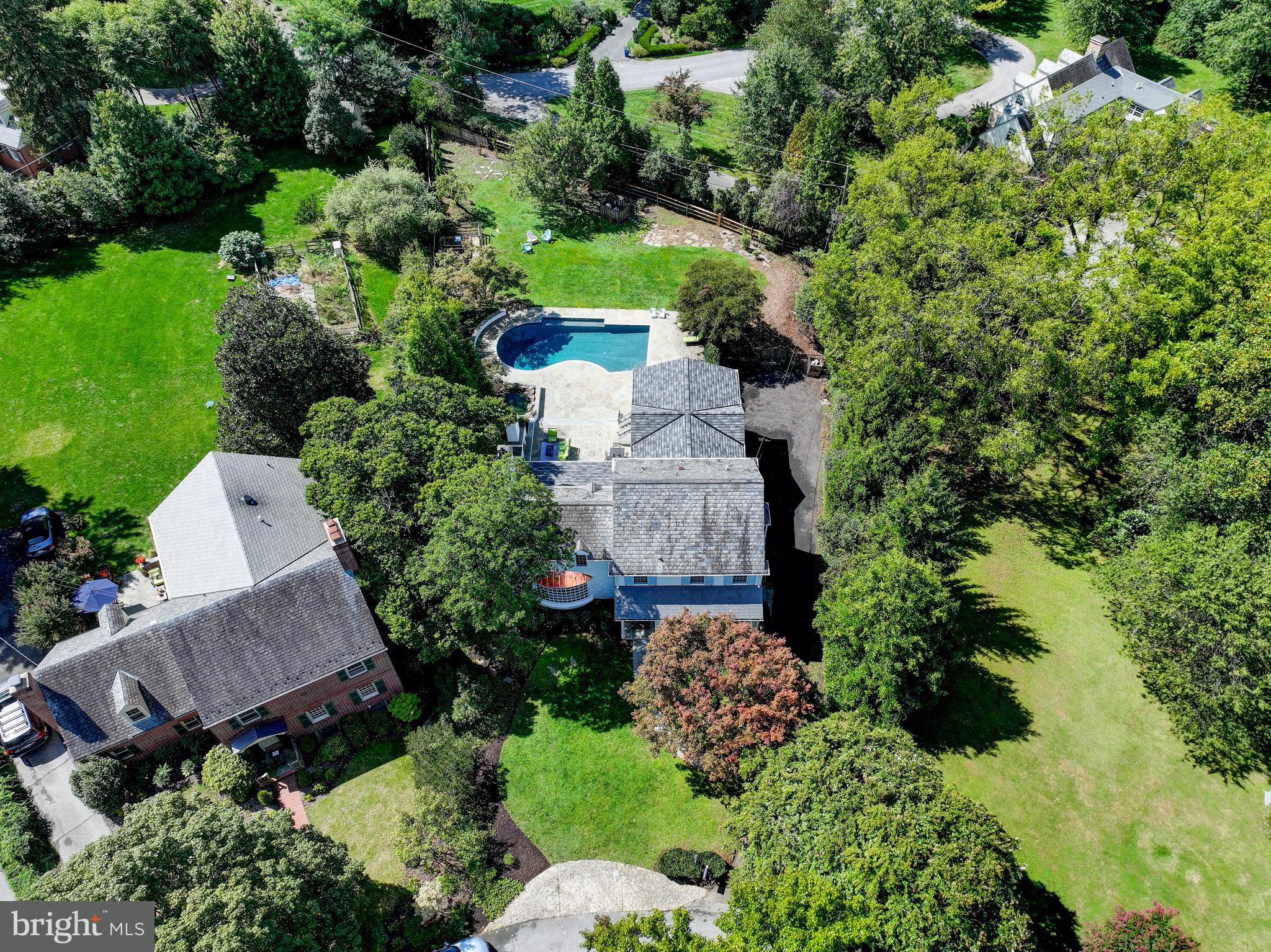 MURRAY HILL - Residential