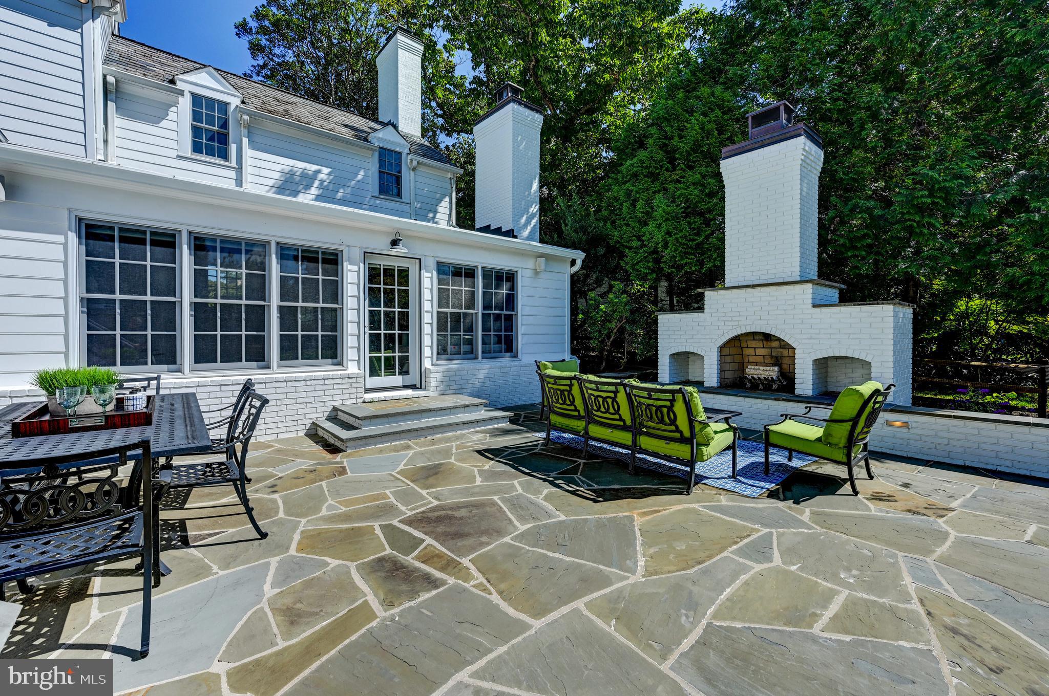 MURRAY HILL - Residential