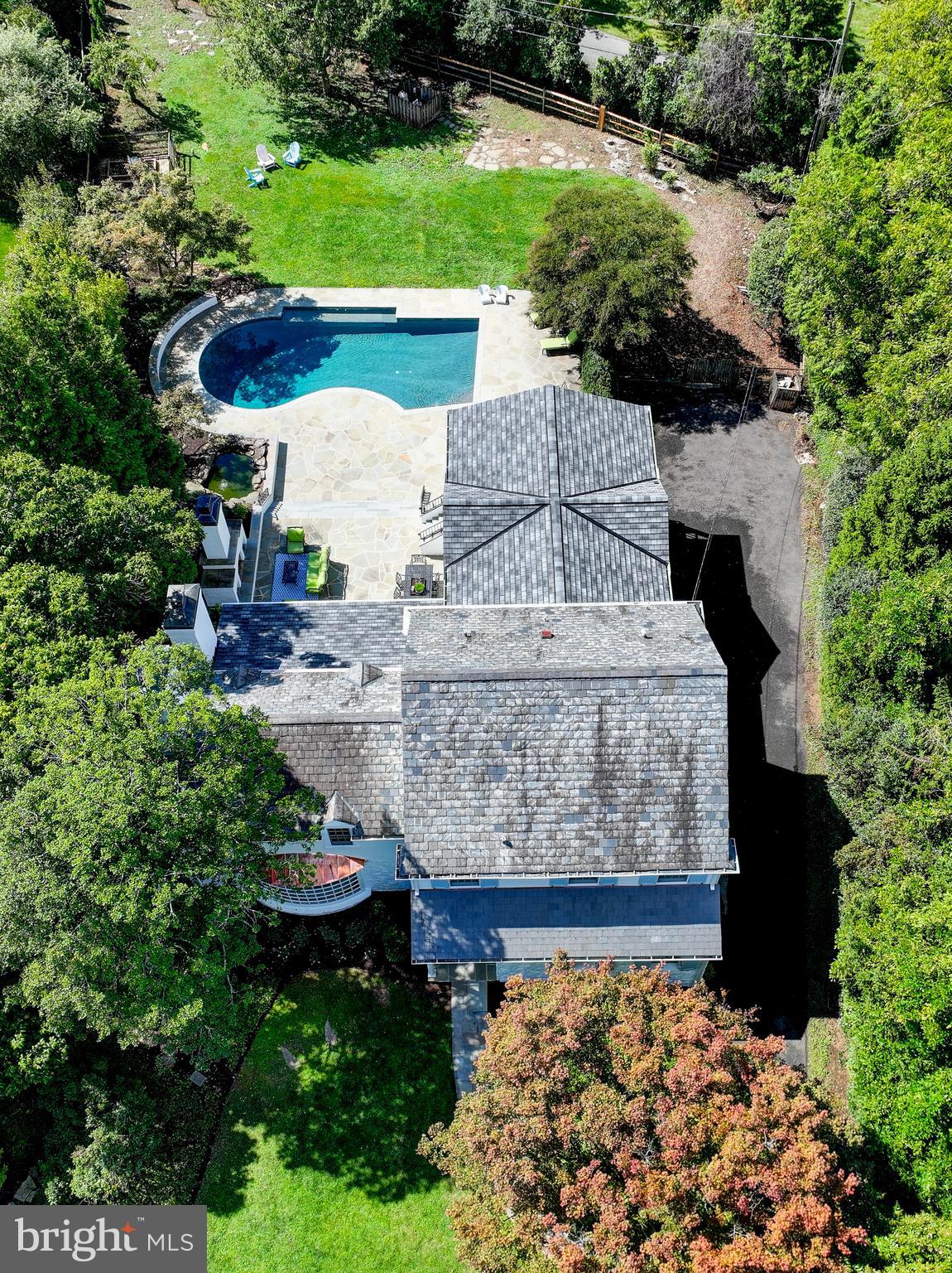 MURRAY HILL - Residential