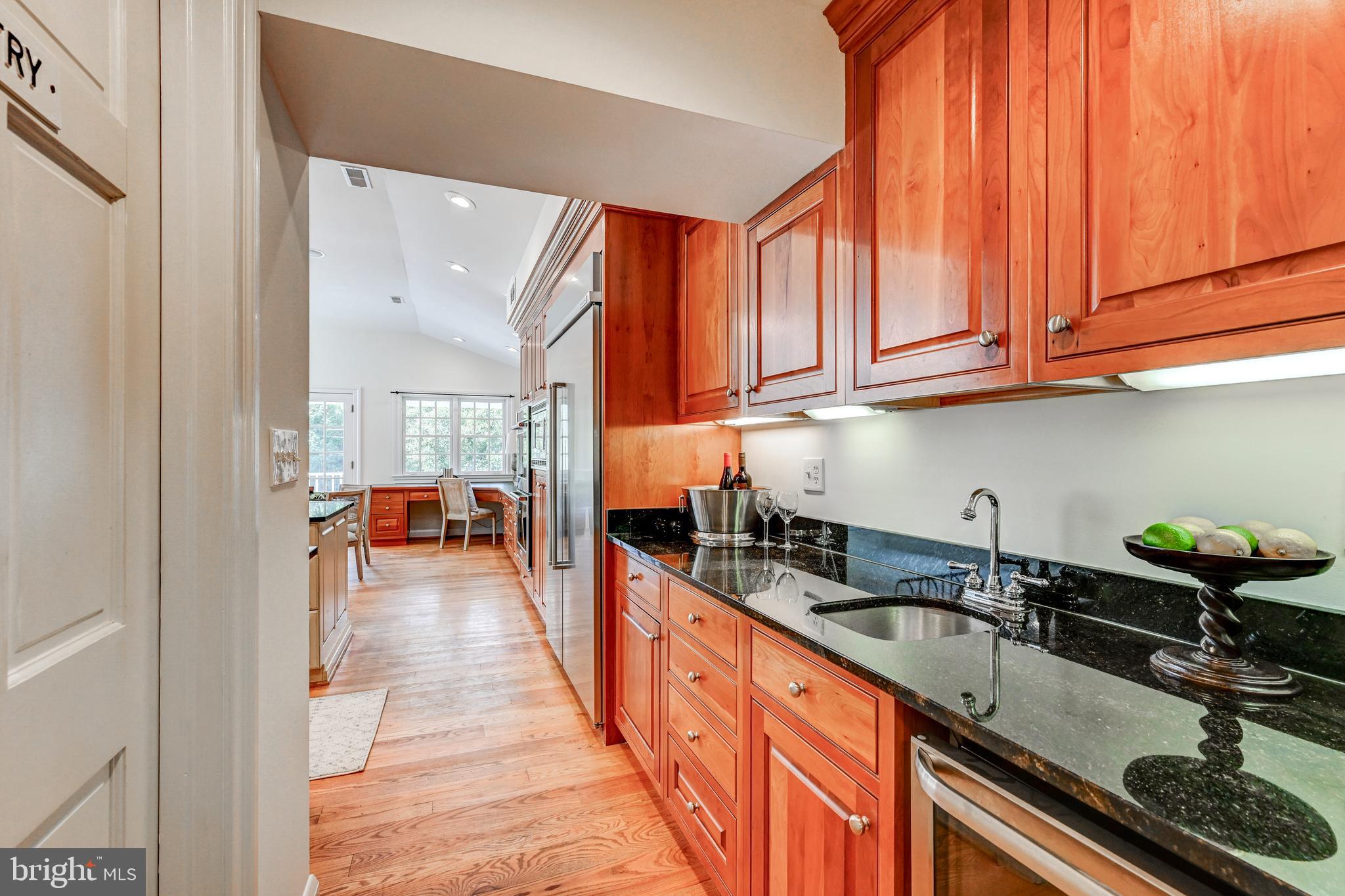 MURRAY HILL - Residential