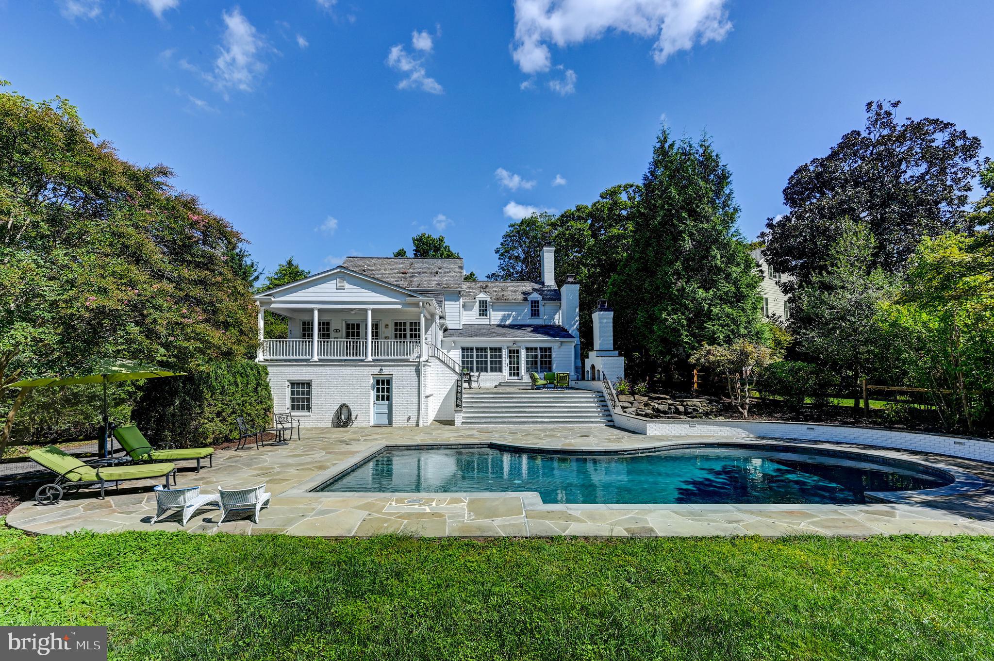 MURRAY HILL - Residential