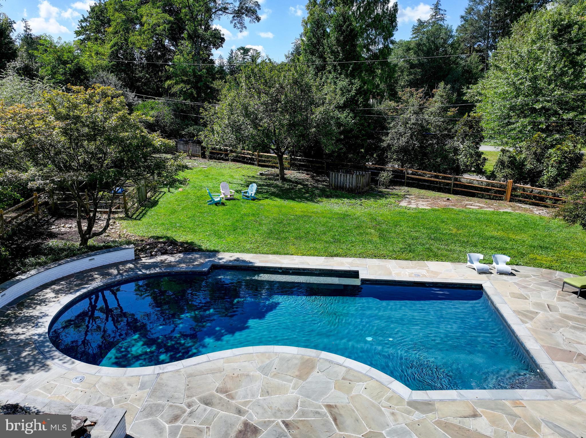 MURRAY HILL - Residential