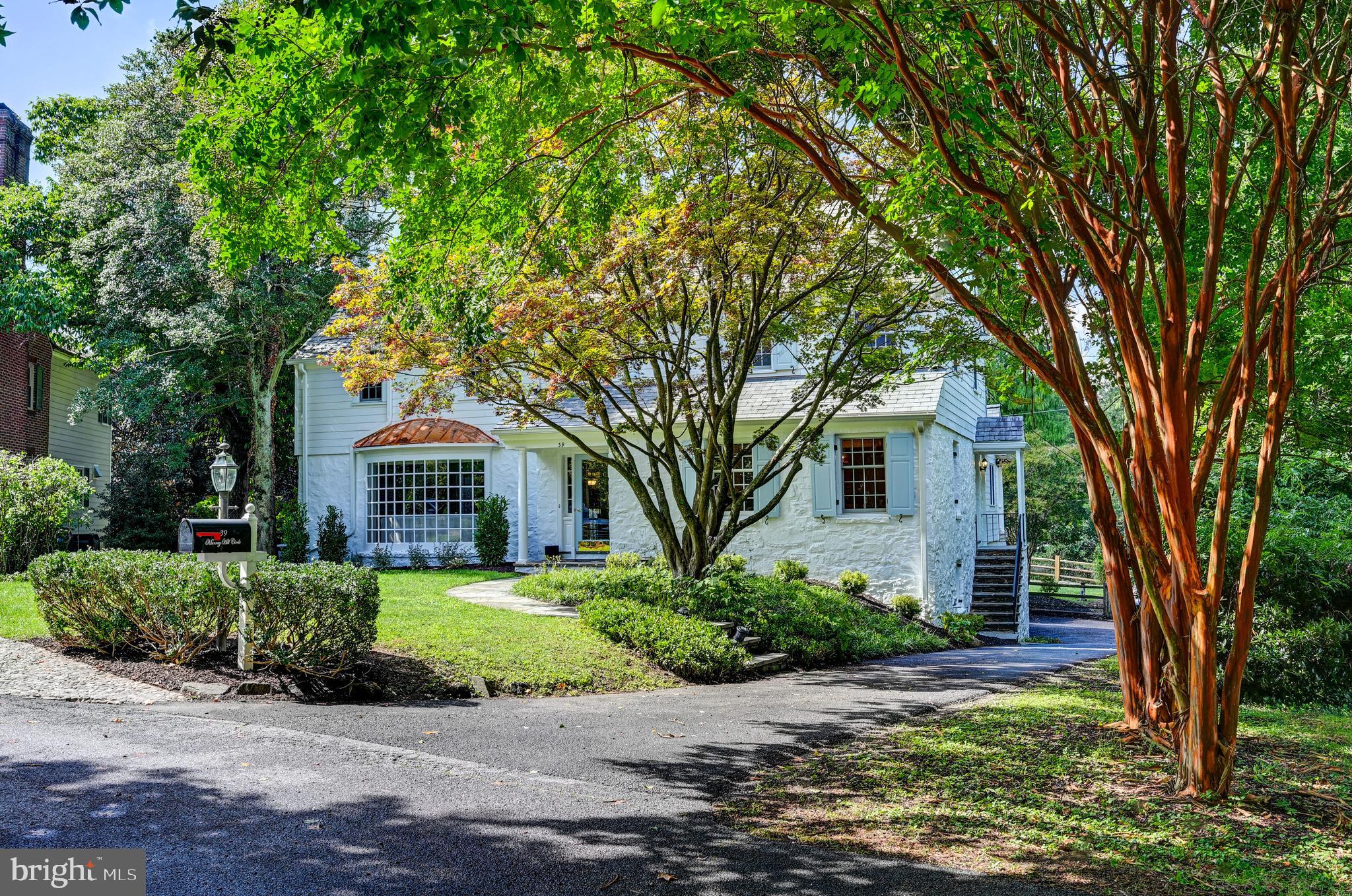 39 MURRAY HILL CIRCLE