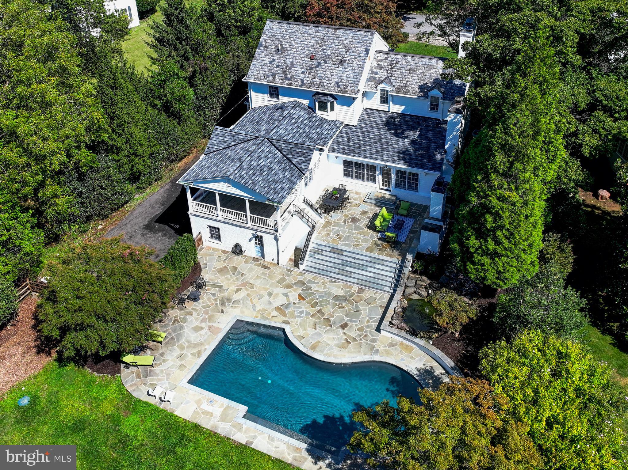 MURRAY HILL - Residential