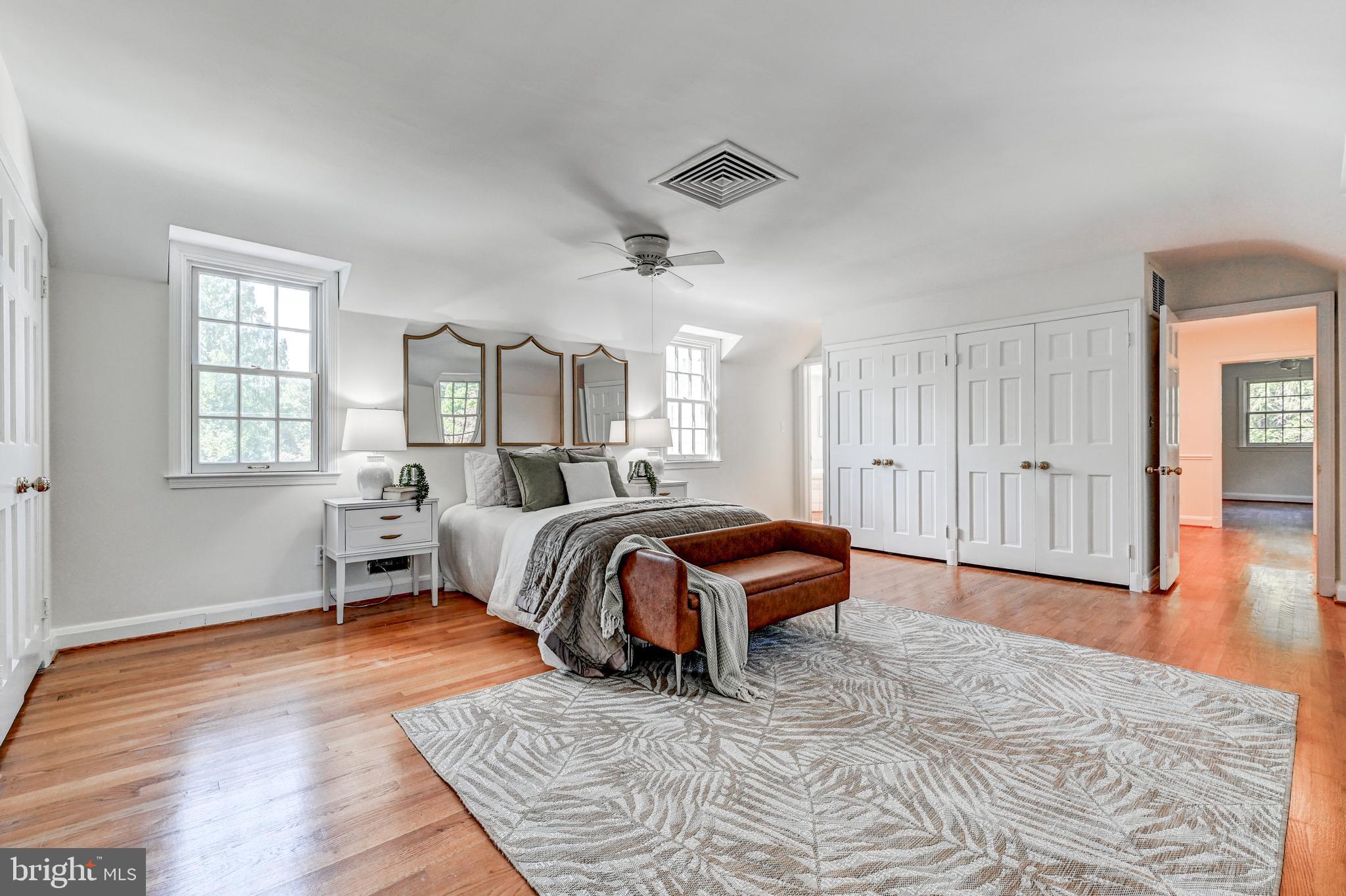 MURRAY HILL - Residential