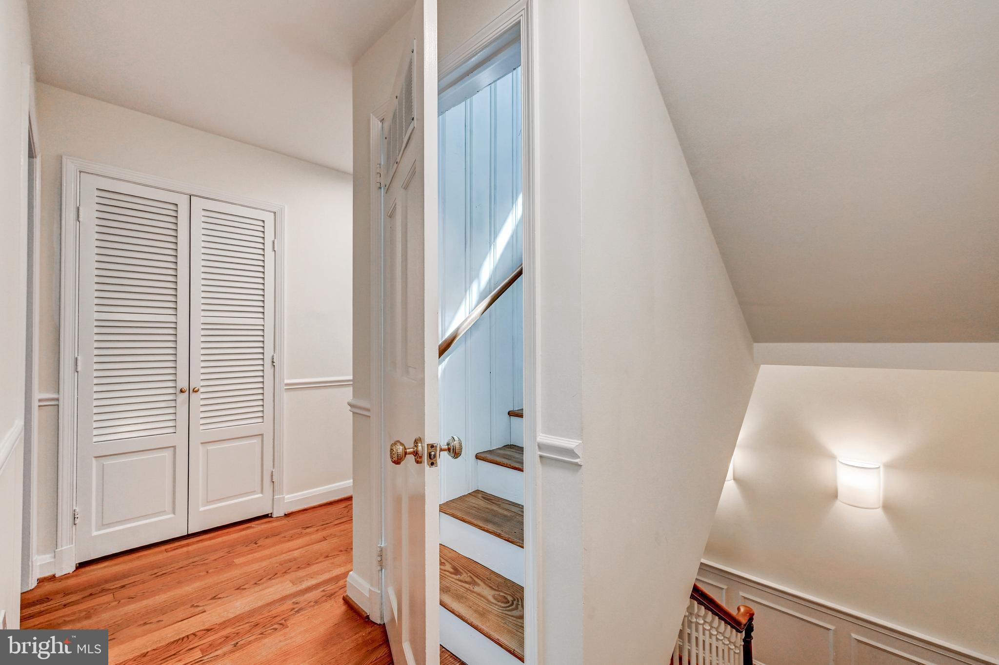 MURRAY HILL - Residential