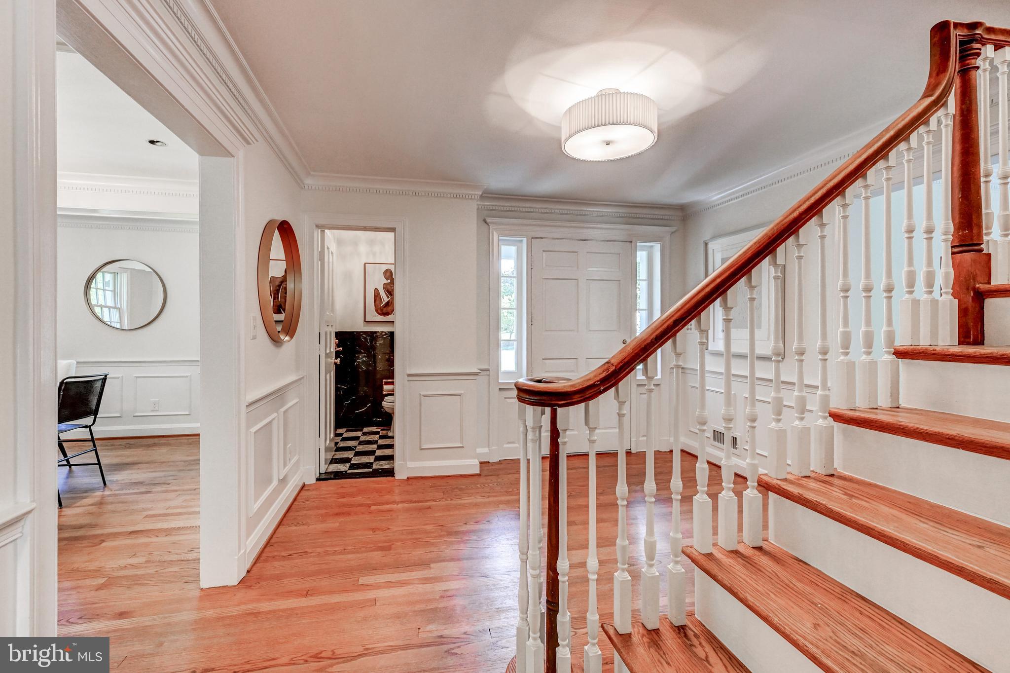 MURRAY HILL - Residential