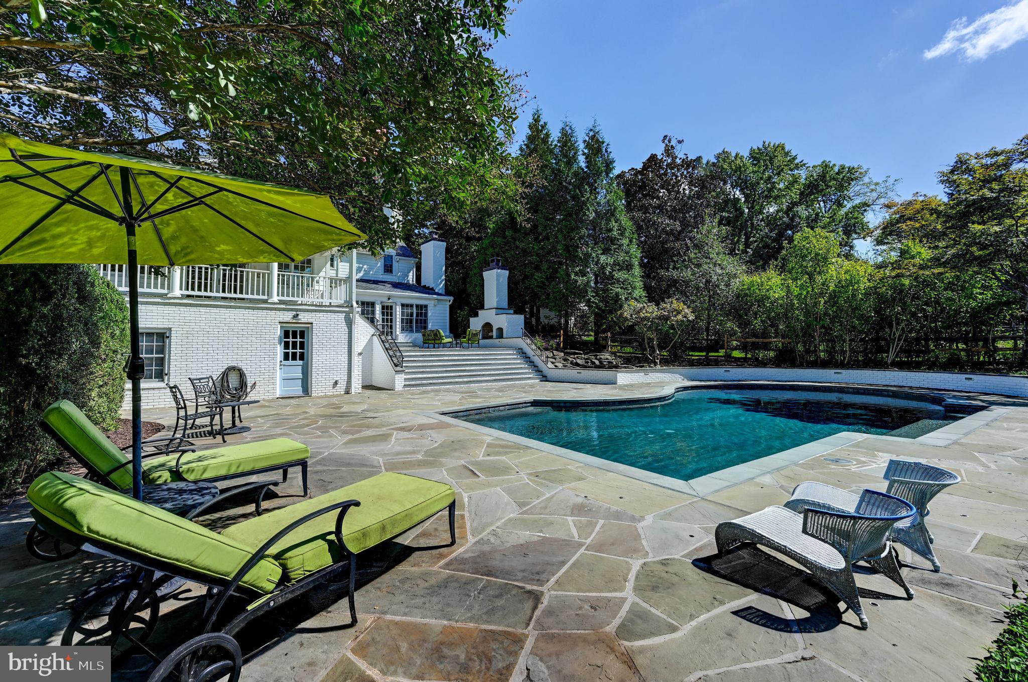 MURRAY HILL - Residential