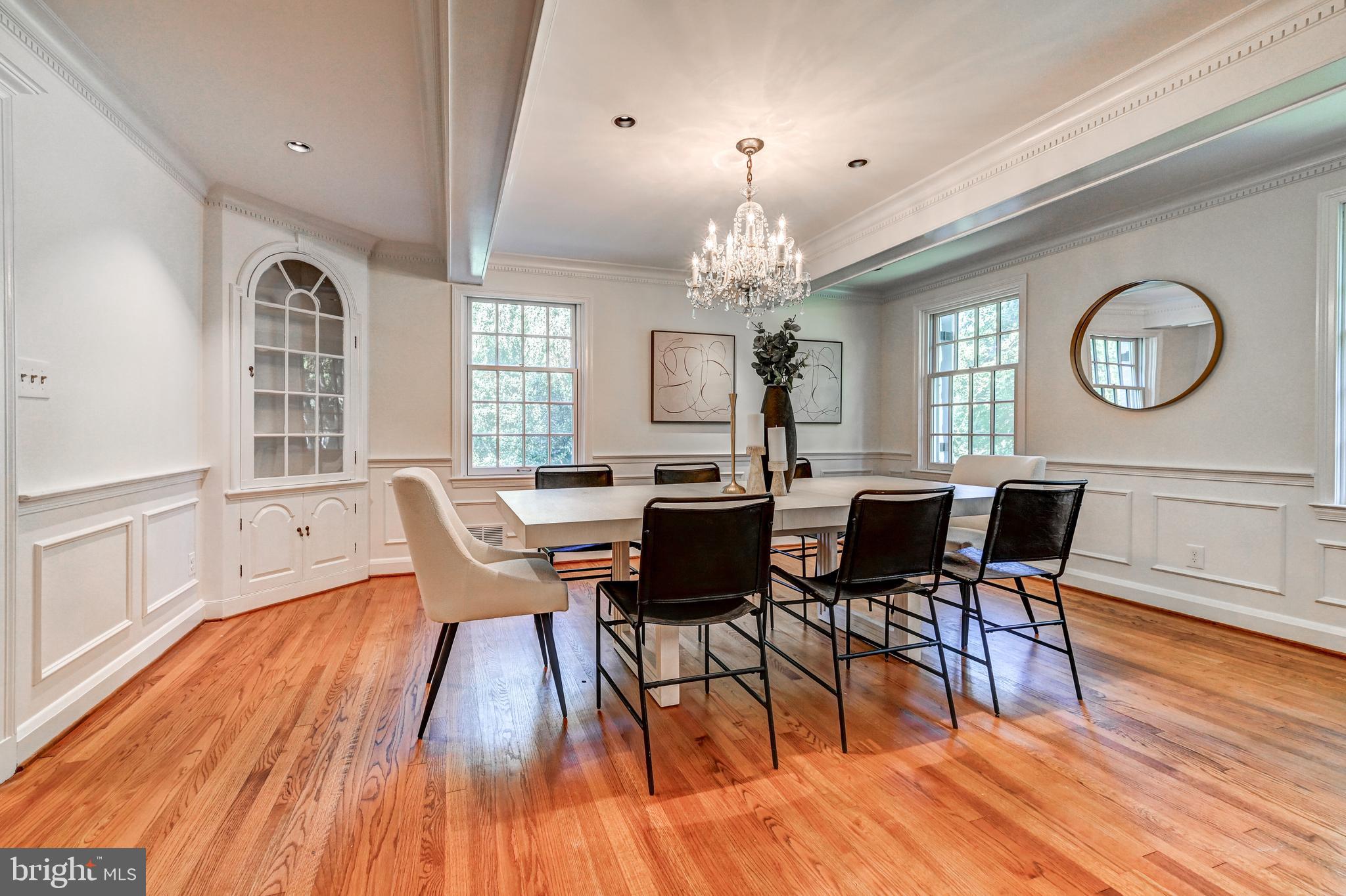 MURRAY HILL - Residential