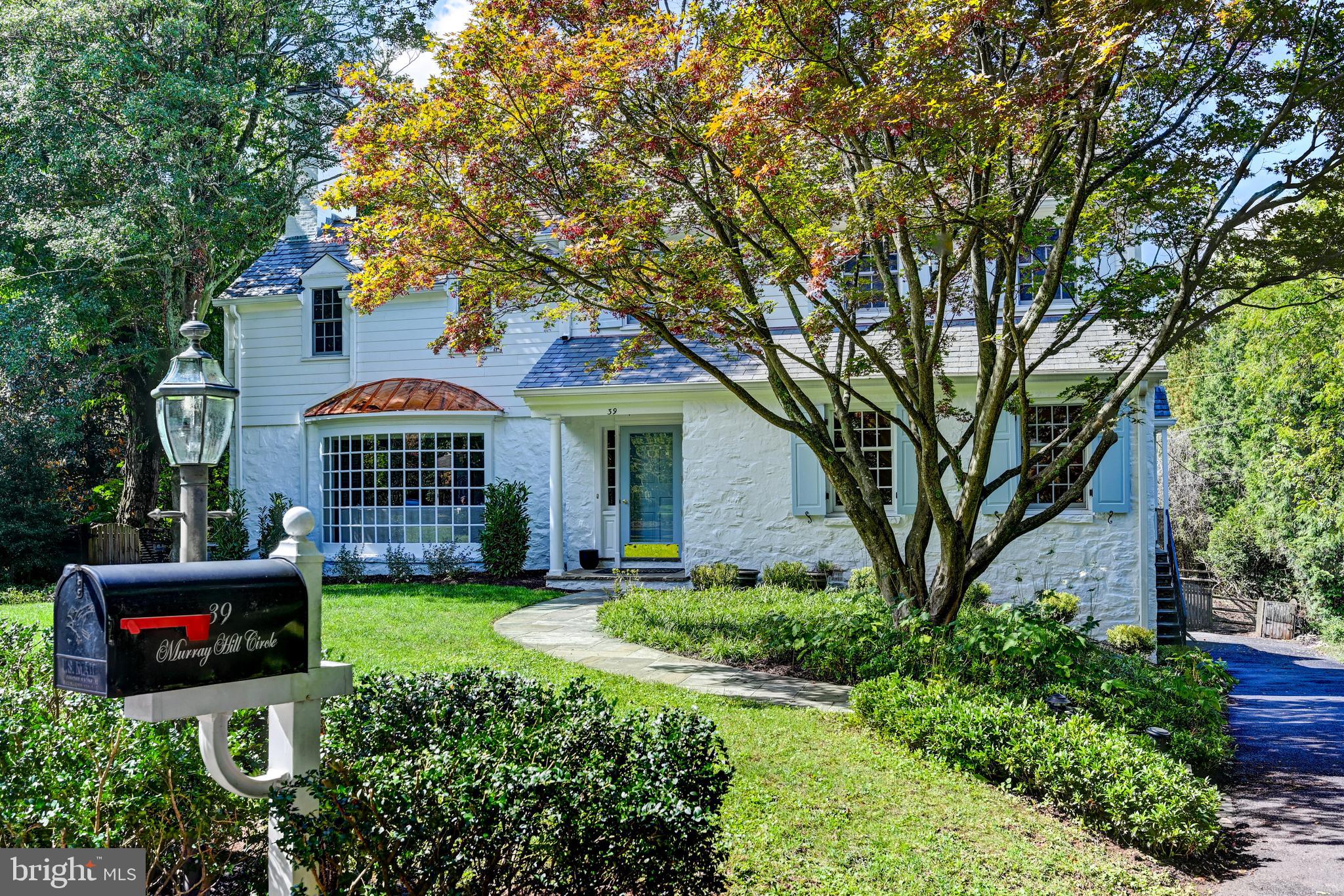 39 MURRAY HILL CIRCLE