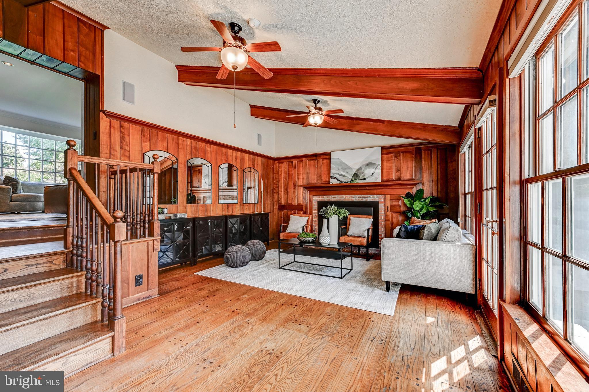 MURRAY HILL - Residential