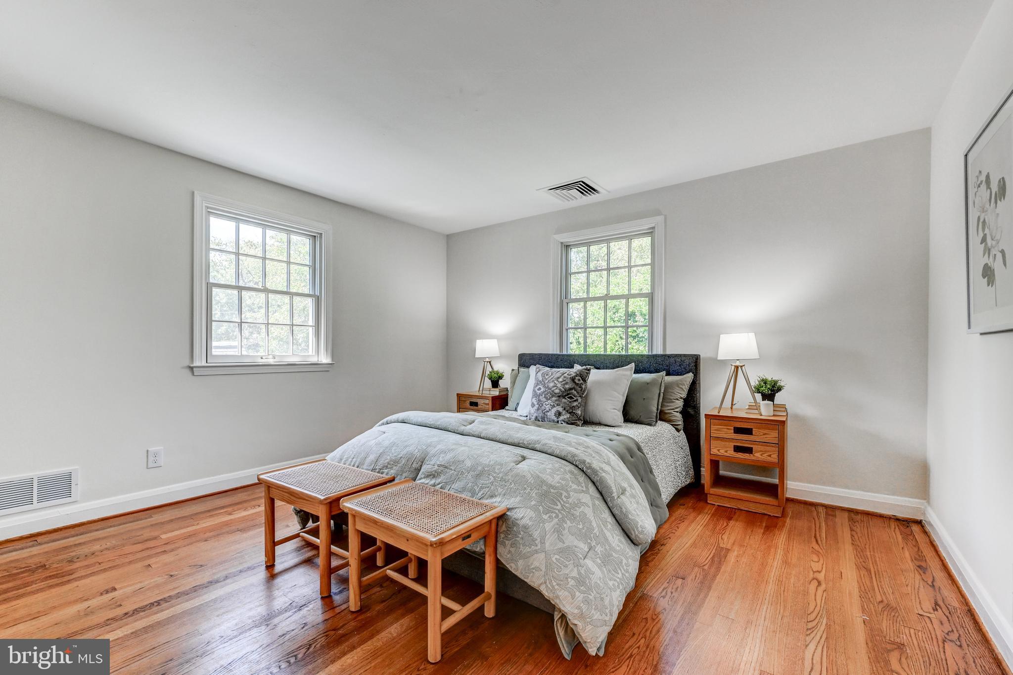 MURRAY HILL - Residential