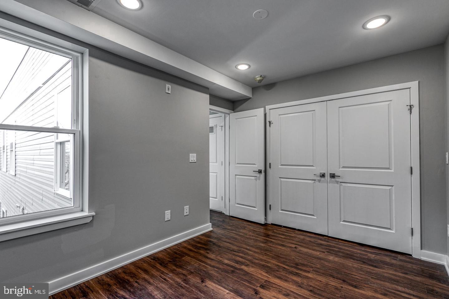 AVENUE OF THE ARTS - Residential Income