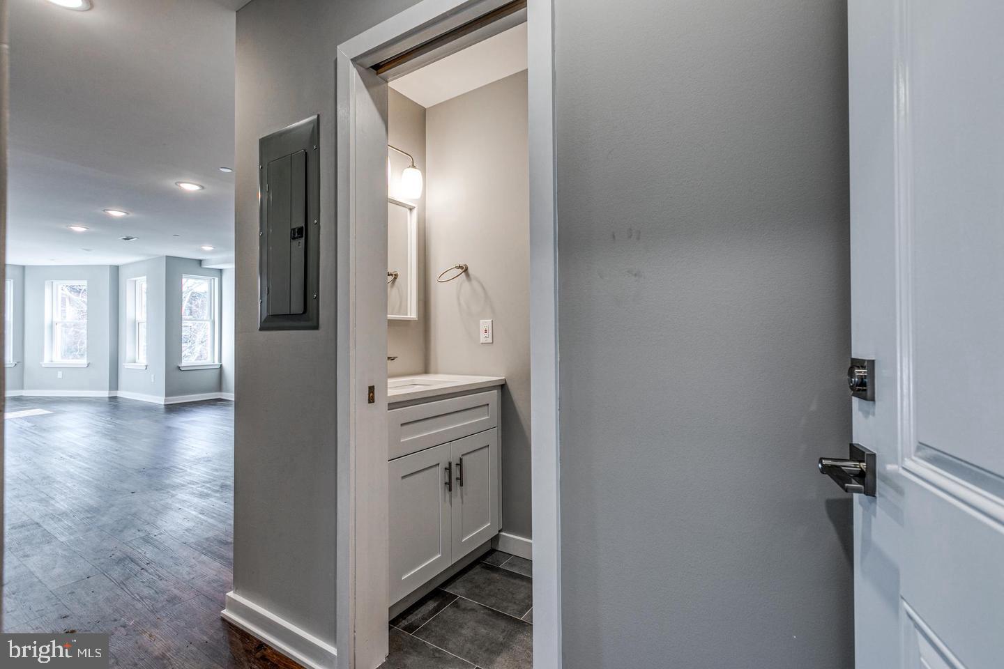 AVENUE OF THE ARTS - Residential Income