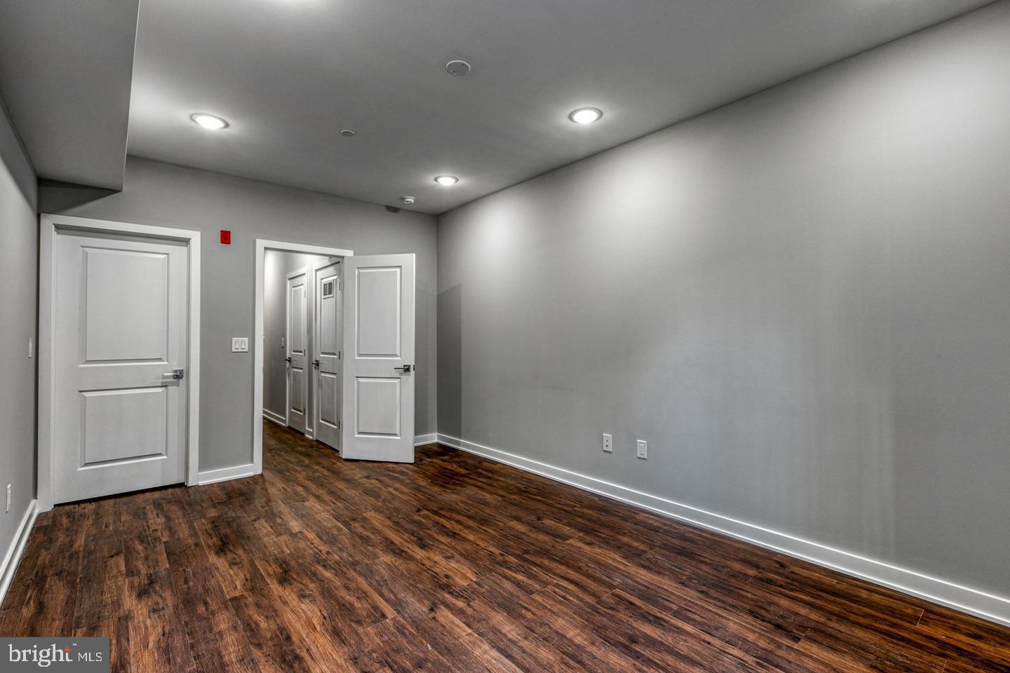 AVENUE OF THE ARTS - Residential Income