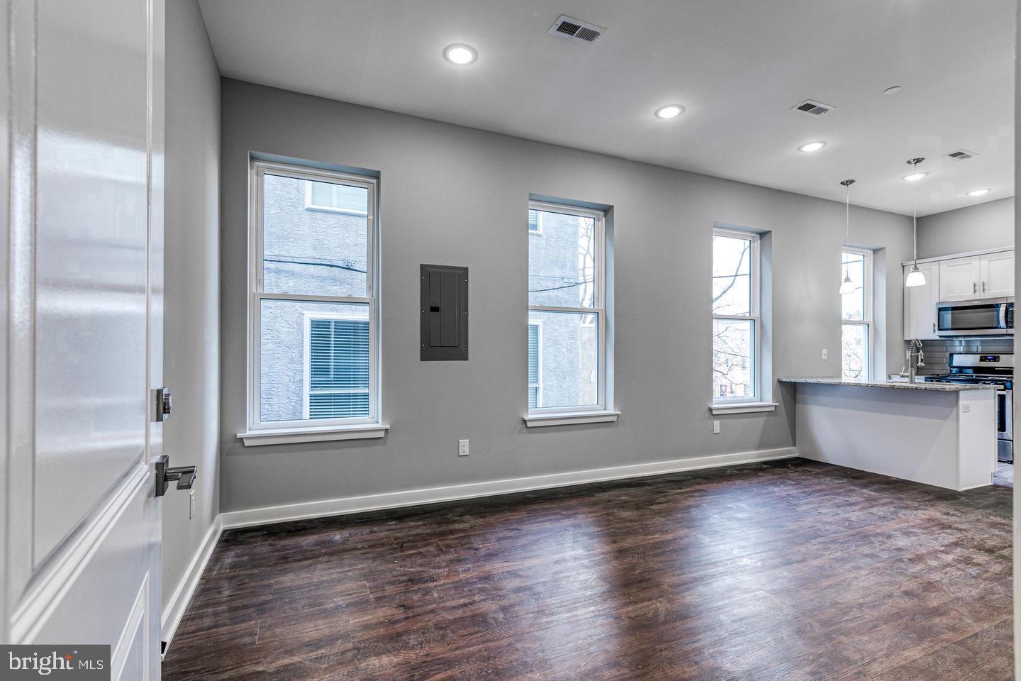 AVENUE OF THE ARTS - Residential Income