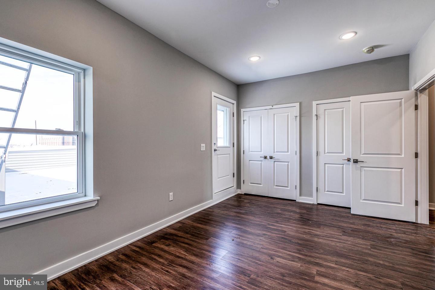 AVENUE OF THE ARTS - Residential Income