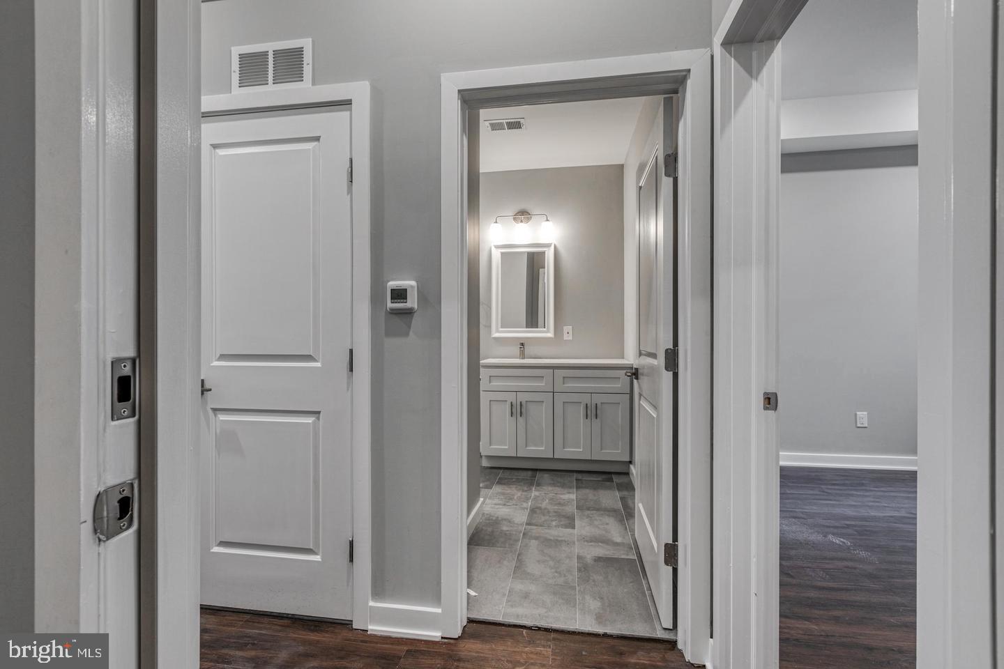 AVENUE OF THE ARTS - Residential Income