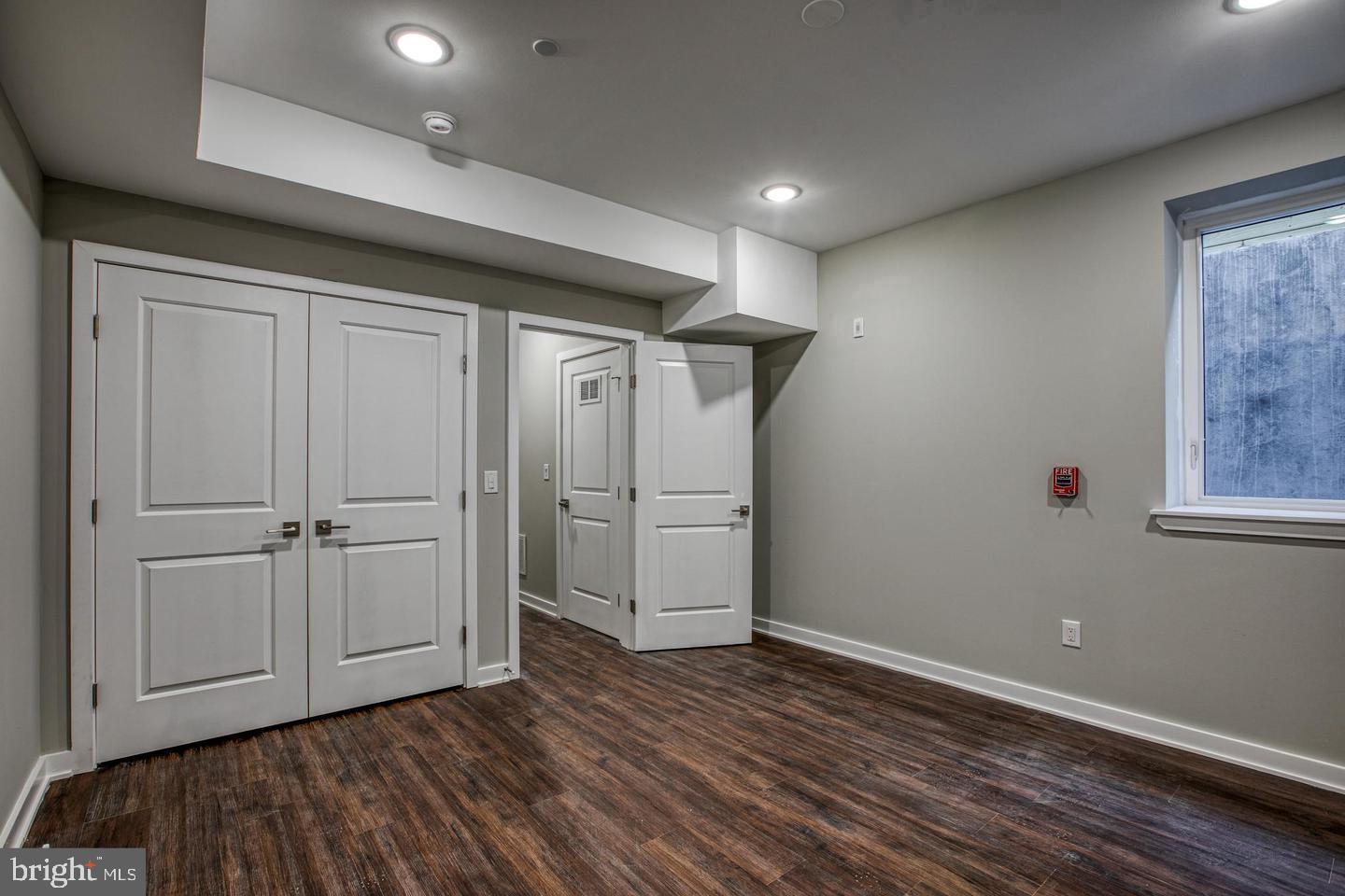 AVENUE OF THE ARTS - Residential Income