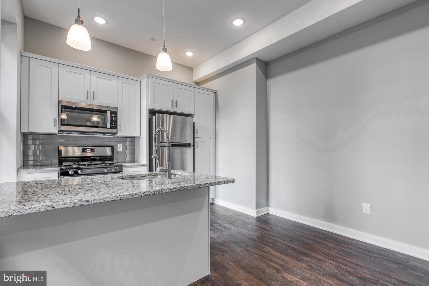 AVENUE OF THE ARTS - Residential Income