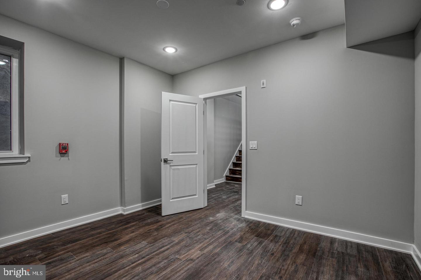 AVENUE OF THE ARTS - Residential Income