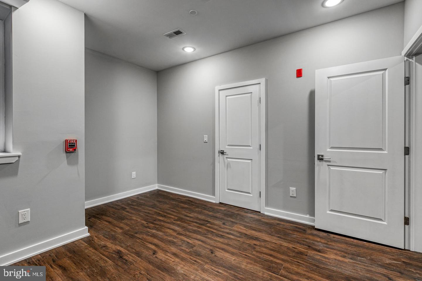 AVENUE OF THE ARTS - Residential Income