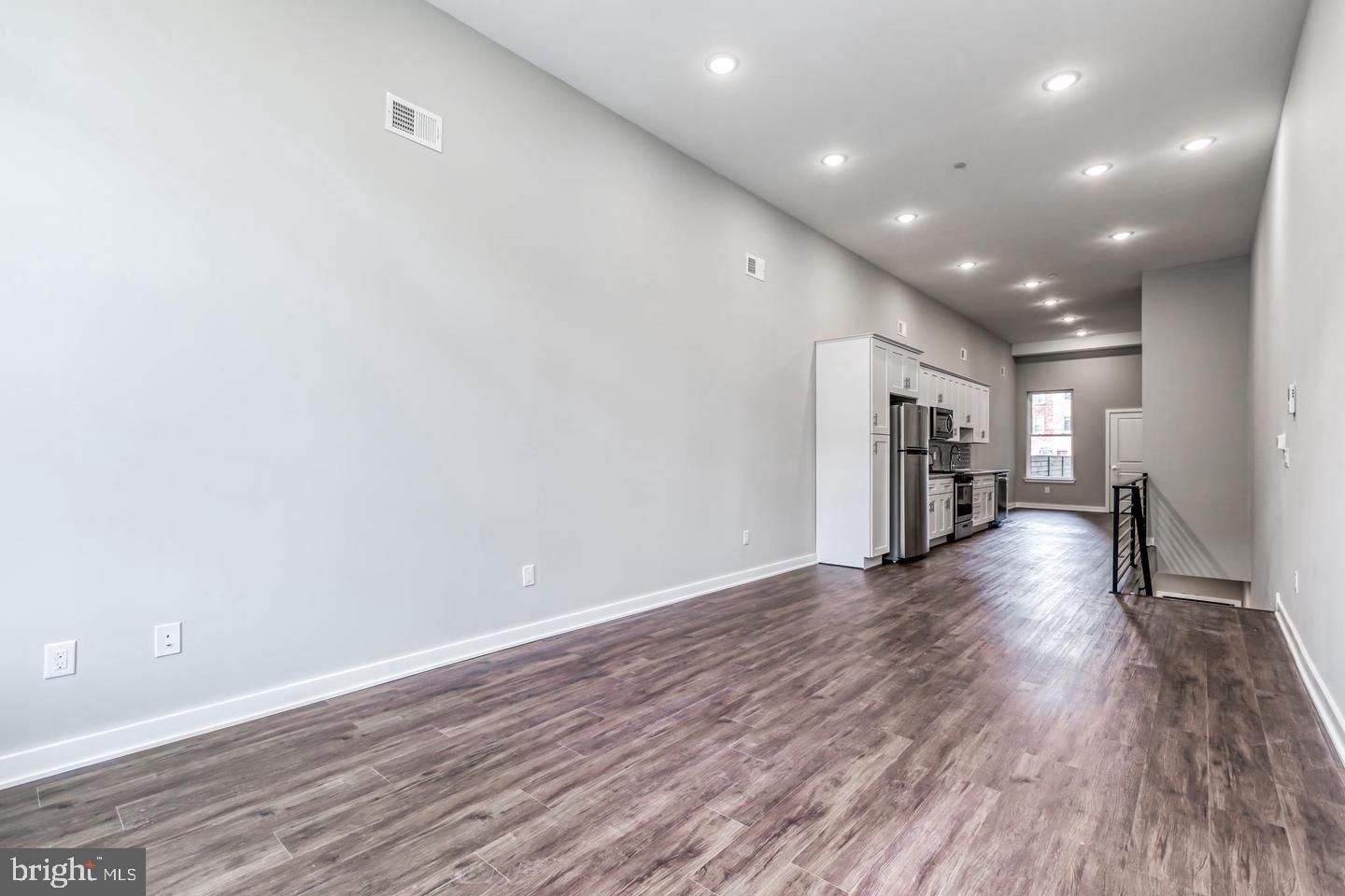 AVENUE OF THE ARTS - Residential Income