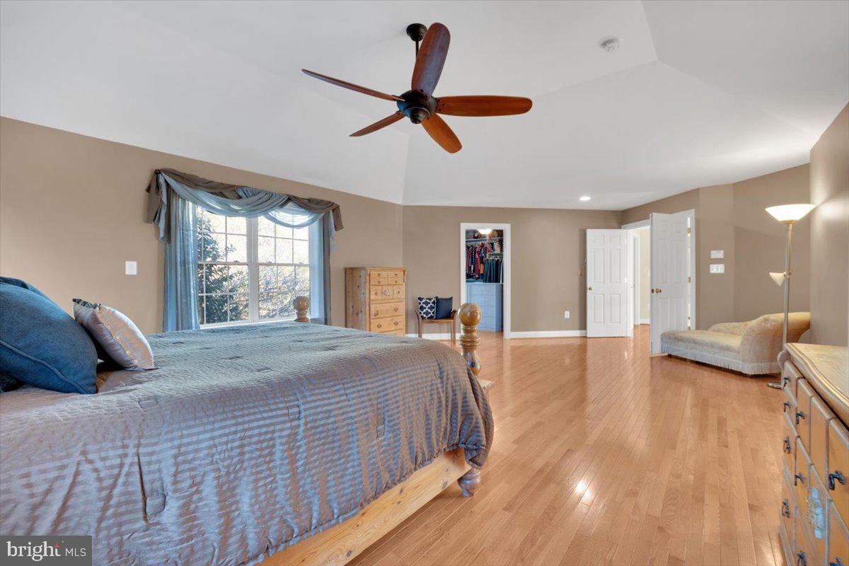 HEATHER KNOLLS - Residential