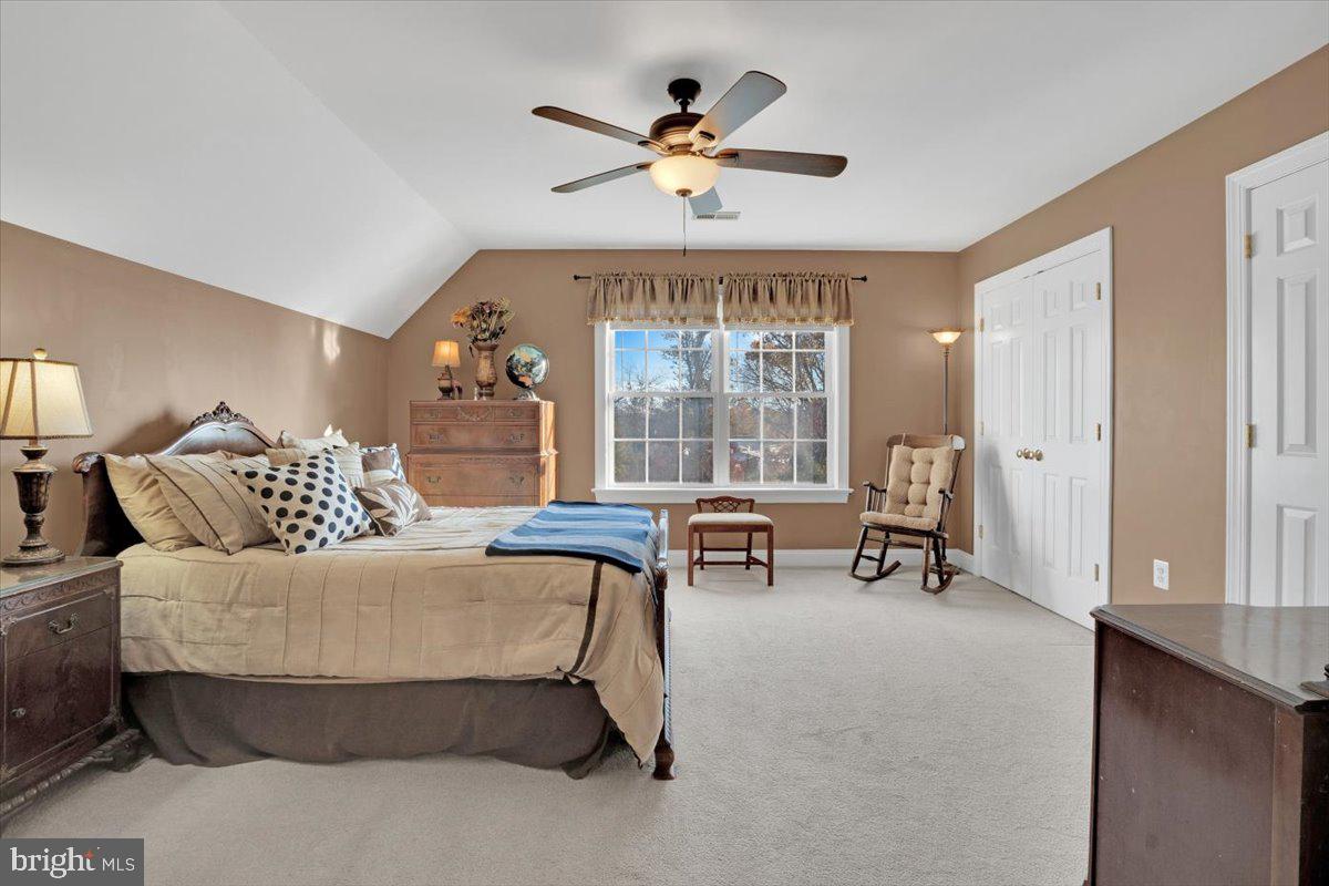 HEATHER KNOLLS - Residential