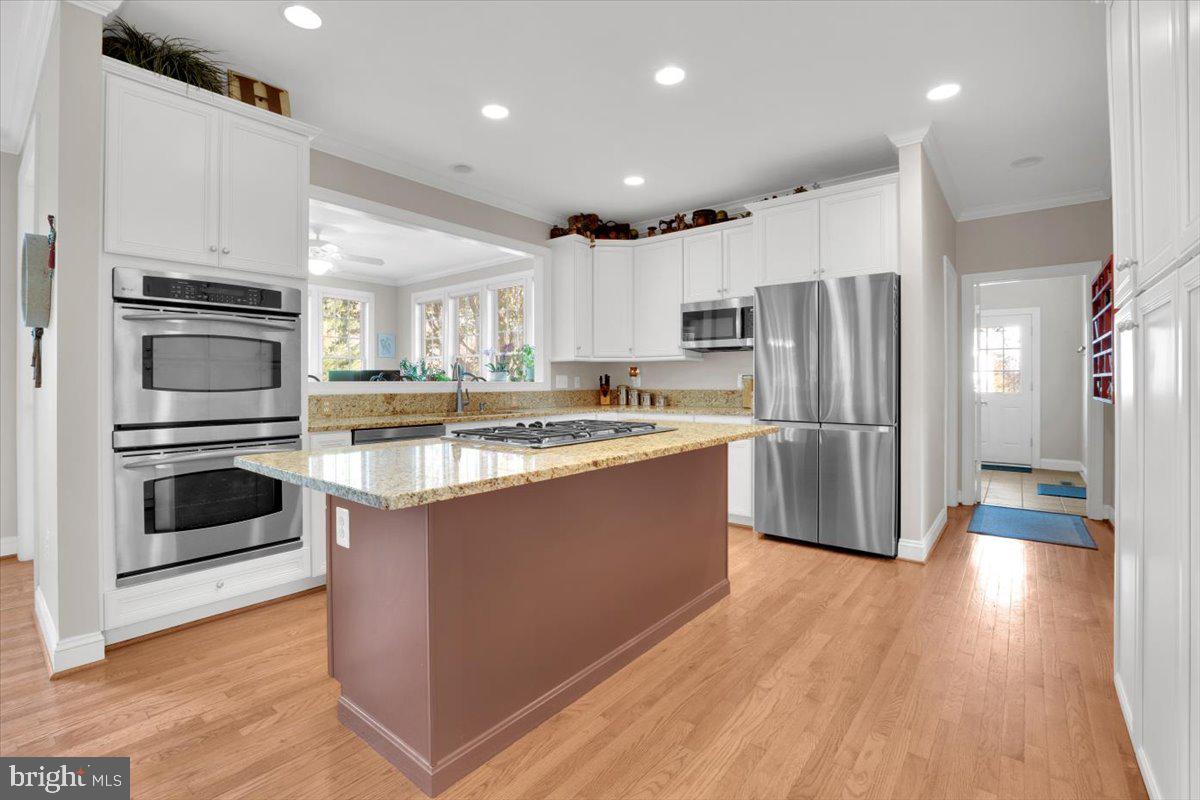 HEATHER KNOLLS - Residential