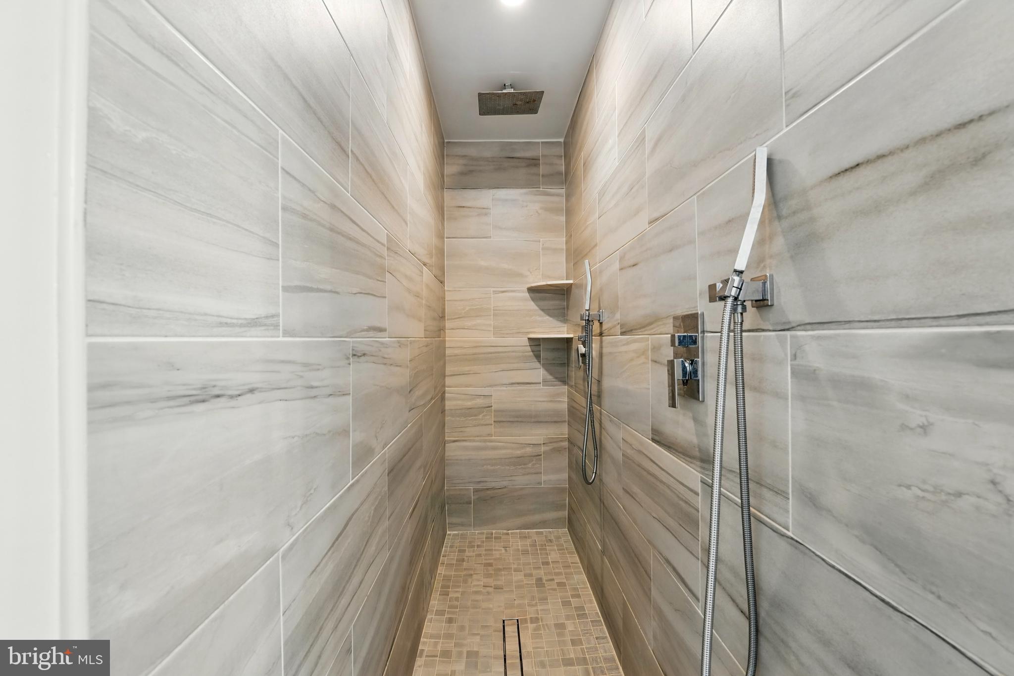 GREENFIELDS - Residential