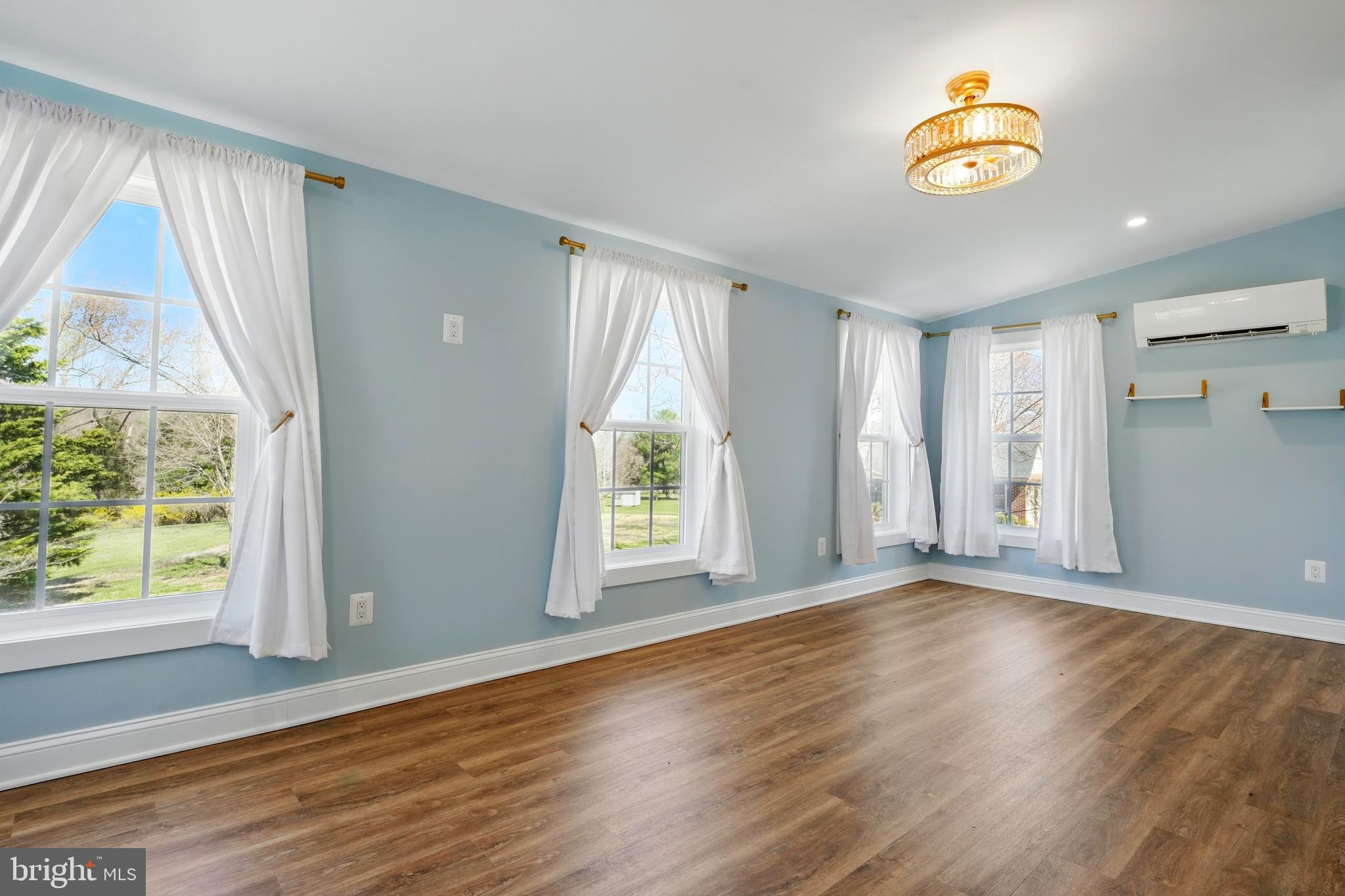 GREENFIELDS - Residential