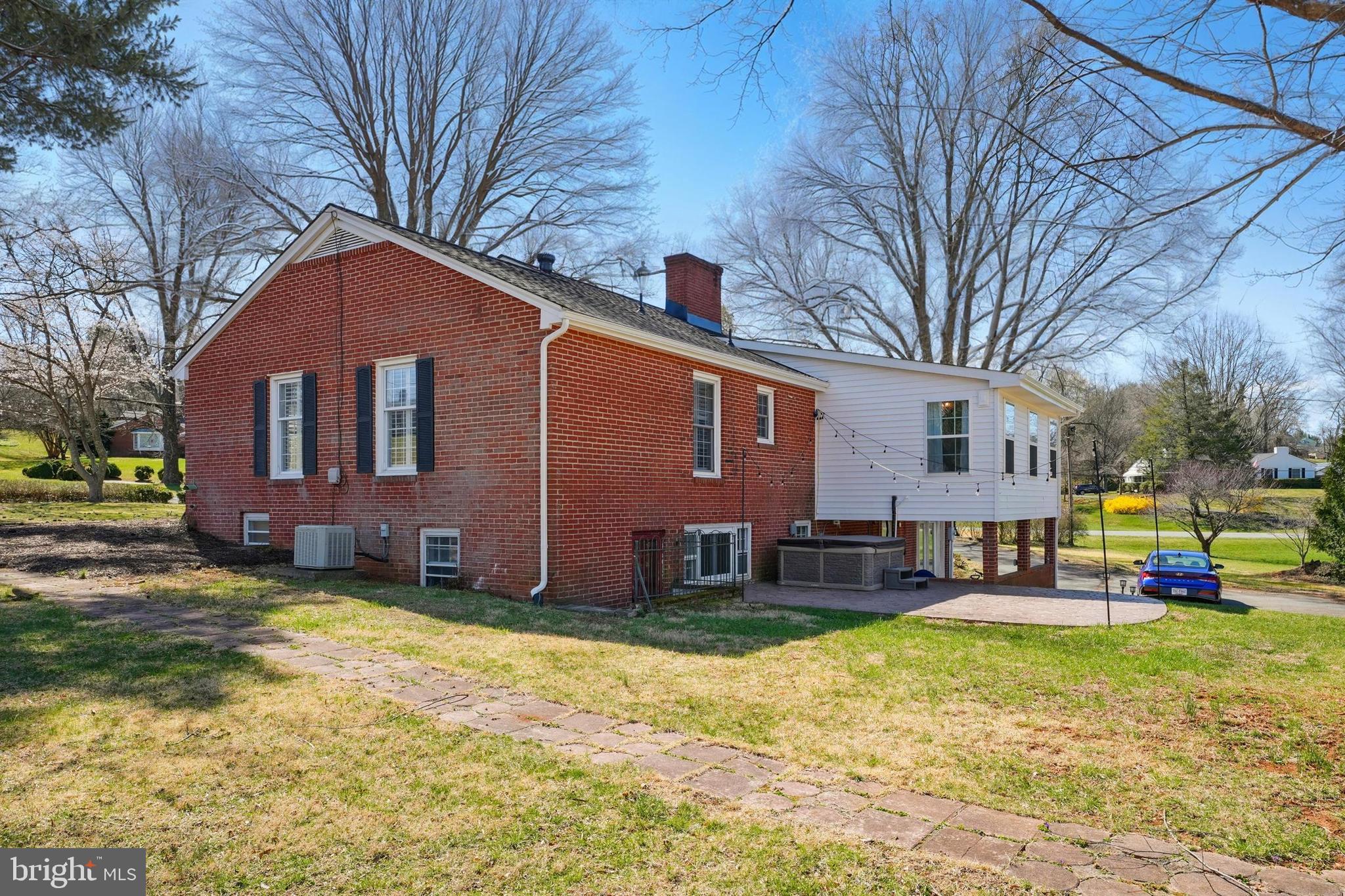 GREENFIELDS - Residential