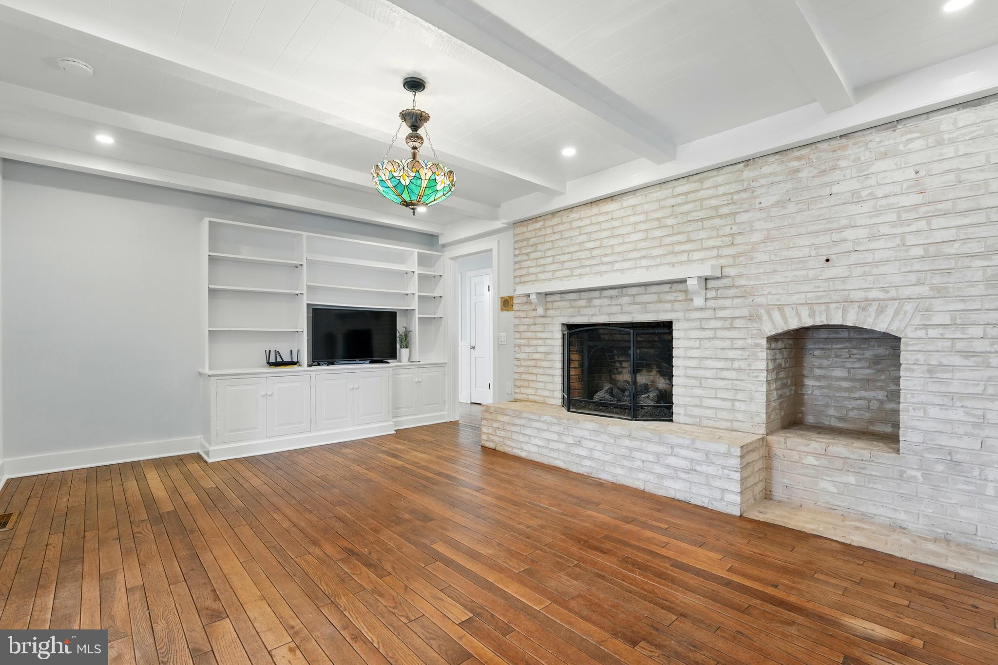 GREENFIELDS - Residential