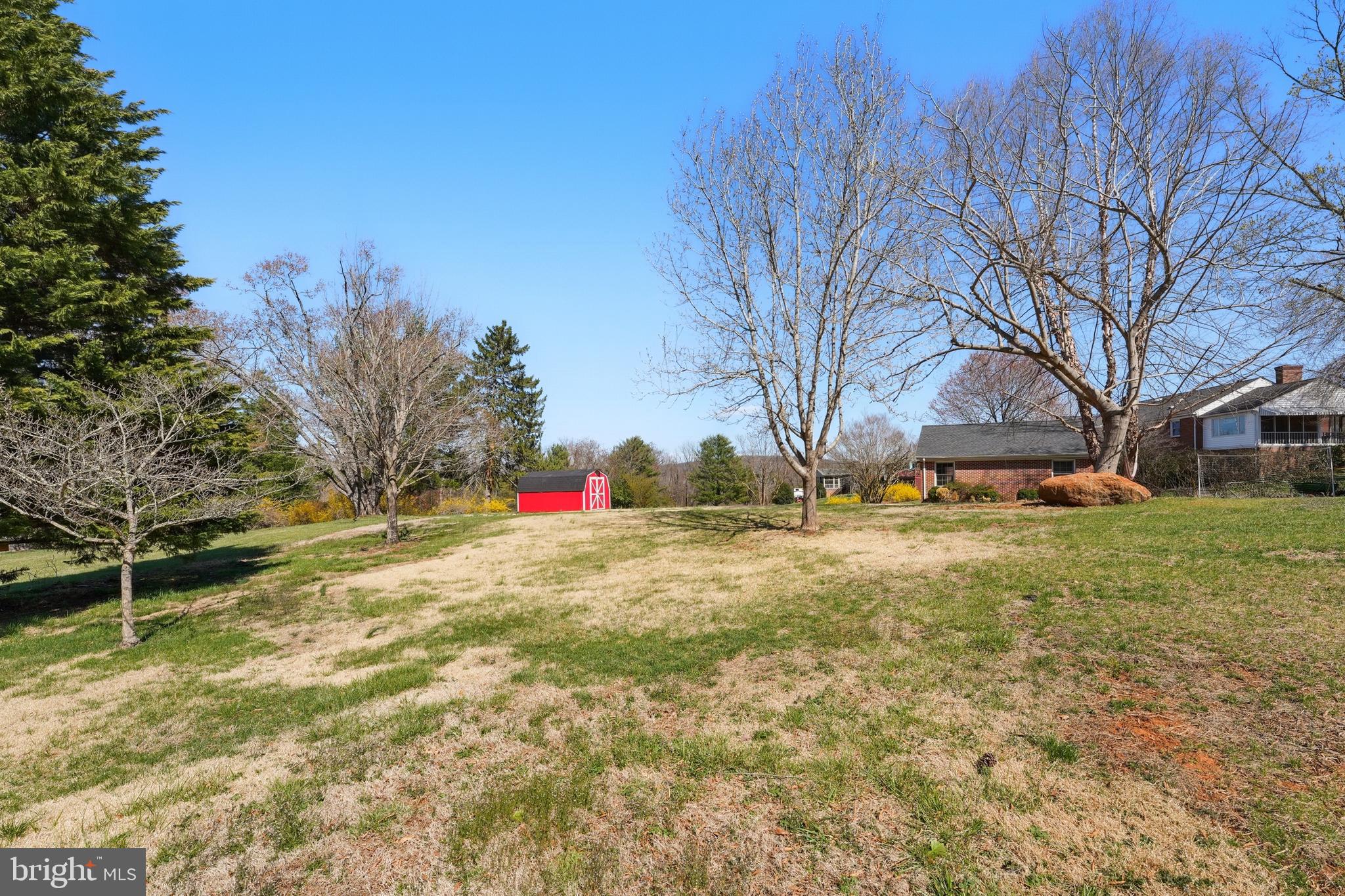 GREENFIELDS - Residential